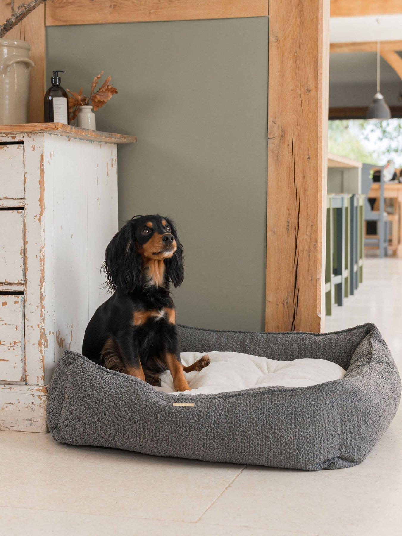 Lords and Labradors L & L Box Bed w/inner Granite Boucle XL