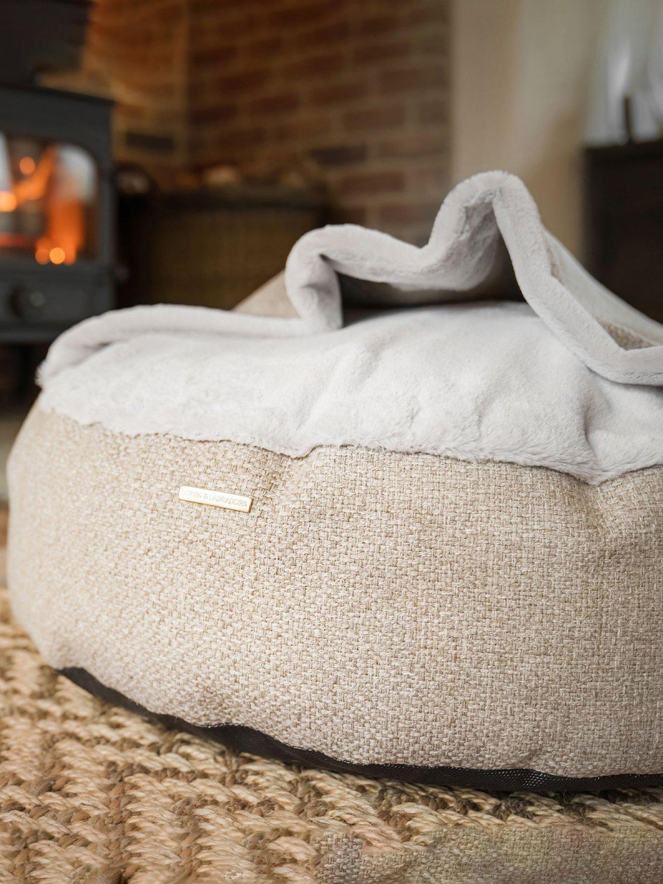 Image 1 of 5 of Lords and Labradors Lords &amp; Labradors Essentials Herdwick Den Sandstone M
