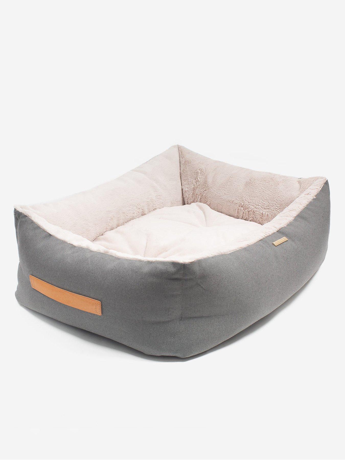 Image 3 of 5 of Lords and Labradors L&amp;L Twill Box Bed including inner Slate M
