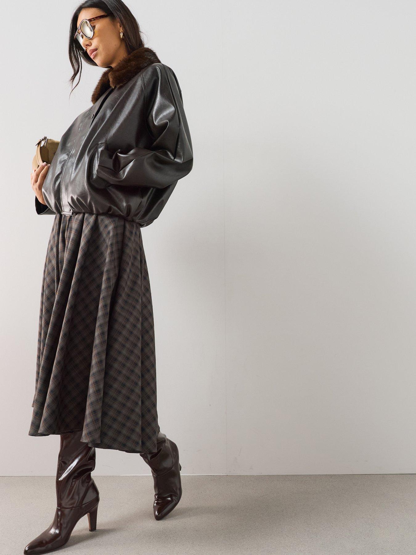 Image 3 of 7 of The Very Collection Faux Fur Collar Pu Bubble Hem Jacket - Brown