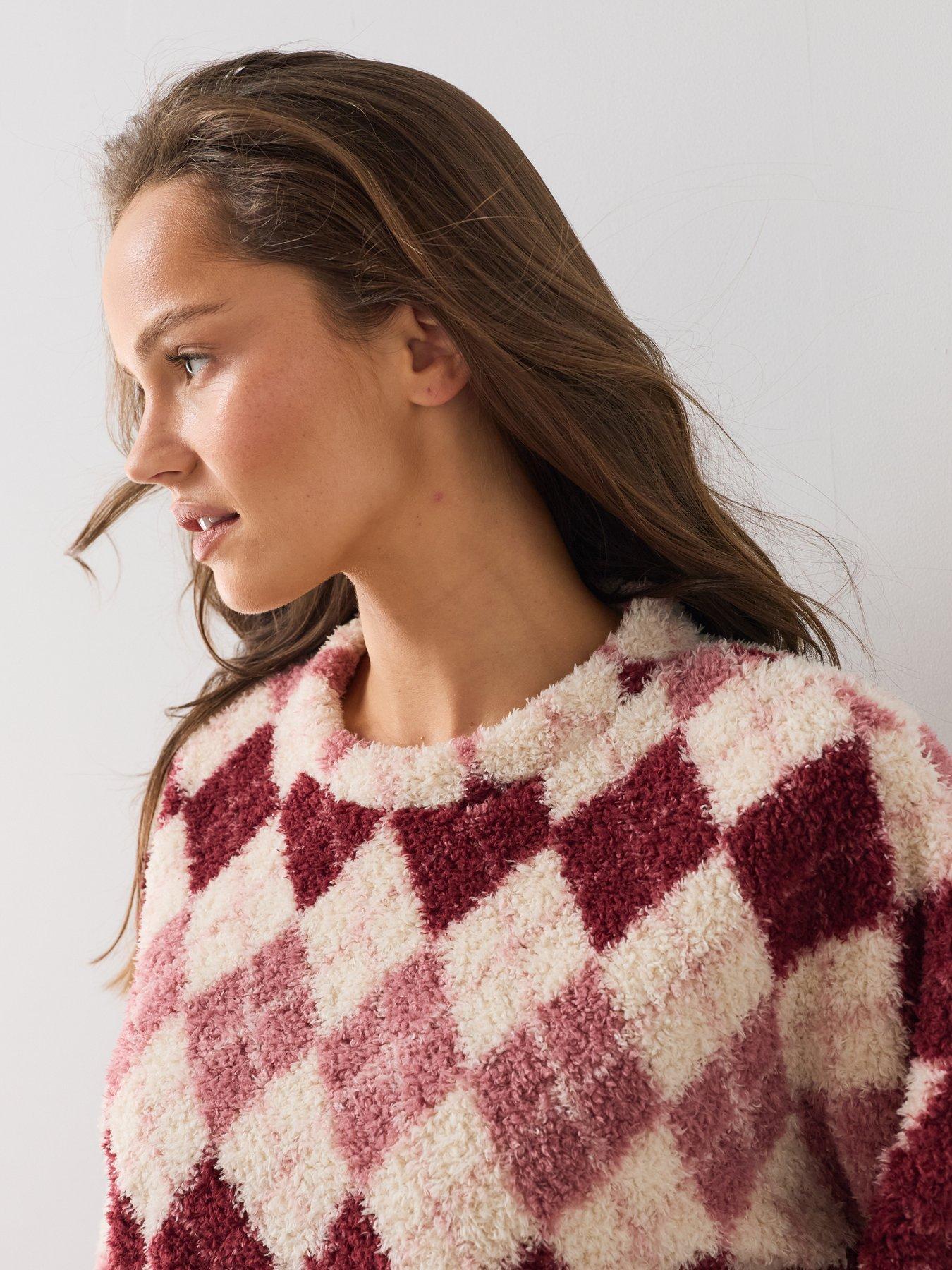 Image 5 of 7 of The Very Collection Argyle Print Borg Loungewear Set - Pink