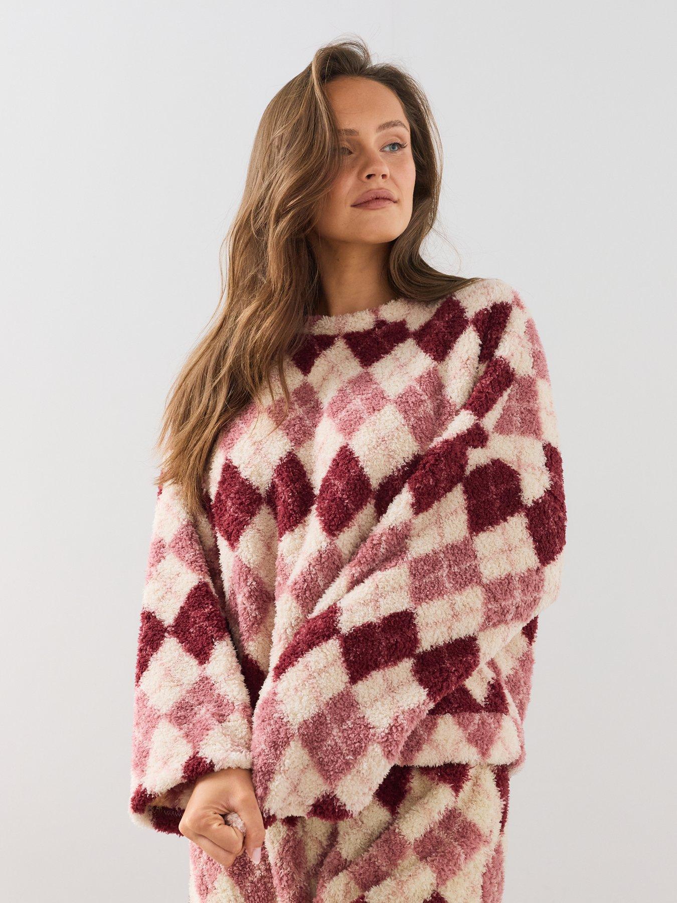 Image 6 of 7 of The Very Collection Argyle Print Borg Loungewear Set - Pink
