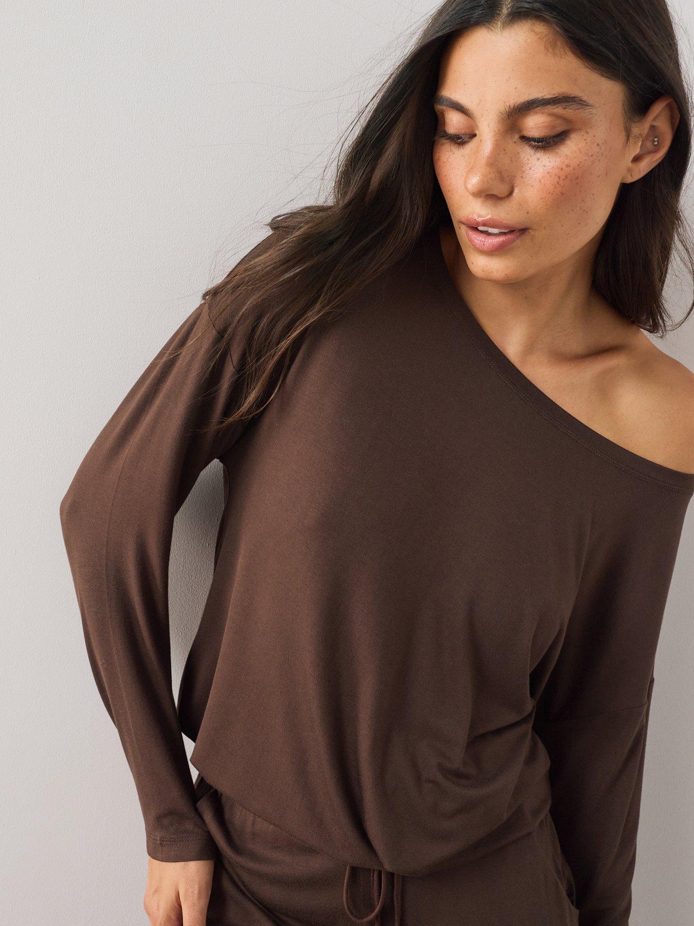 Image 4 of 7 of The Very Collection Slouchy Cuffed Pyjama Set - Brown