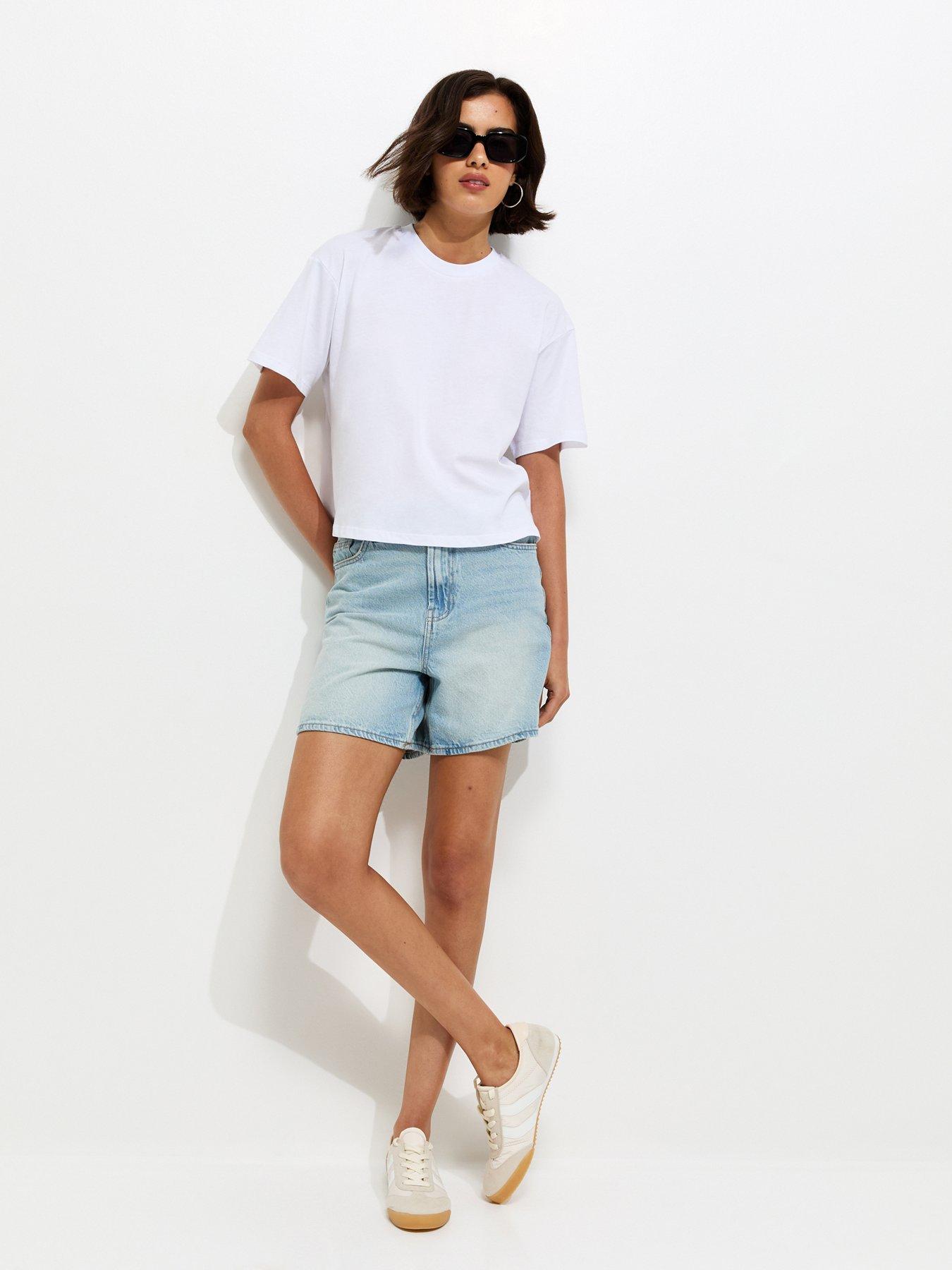 Image 3 of 5 of New Look Cotton Boxy T-Shirt - White