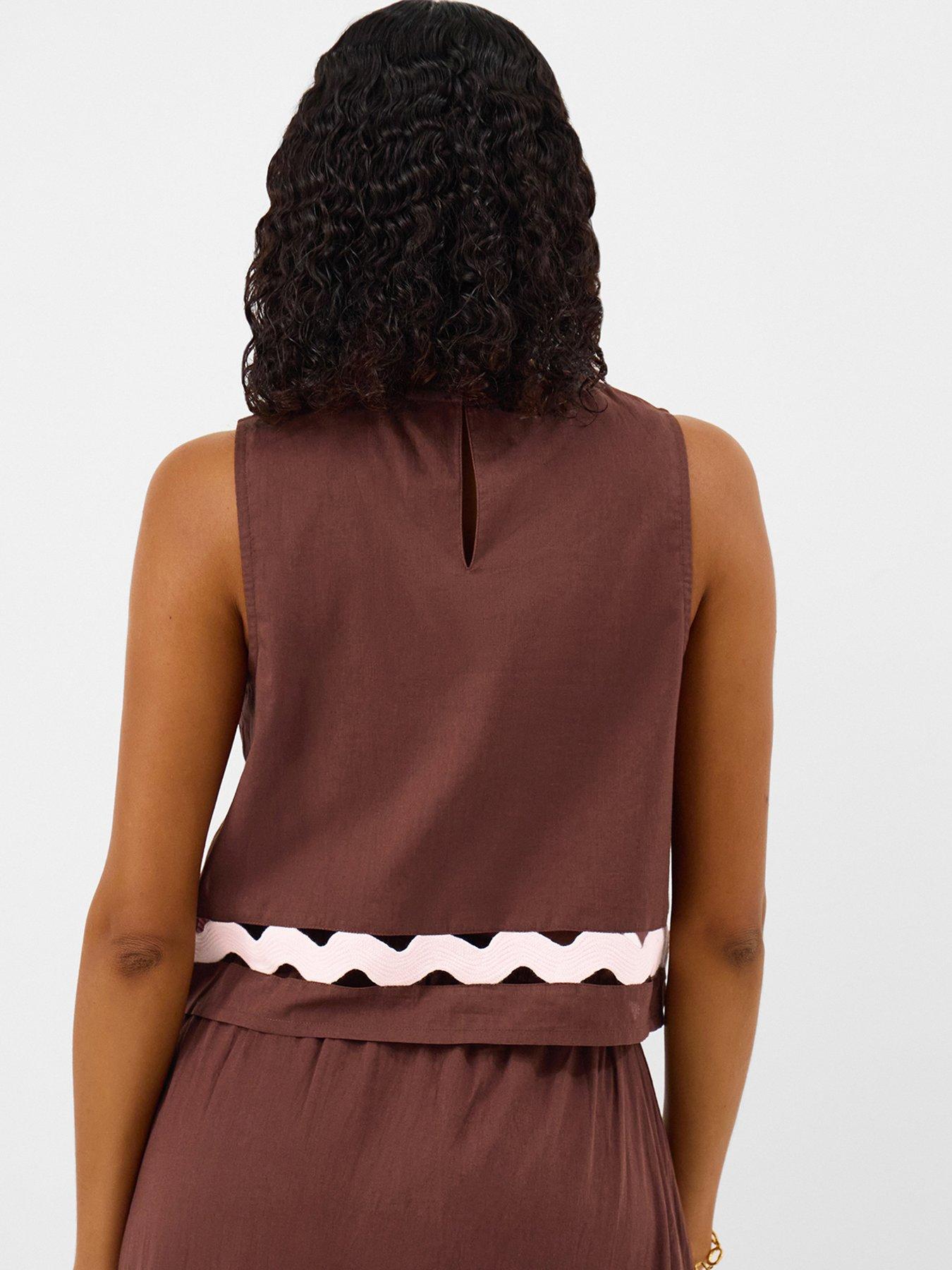 Image 2 of 4 of Accessorize Brown Ric Rac Top