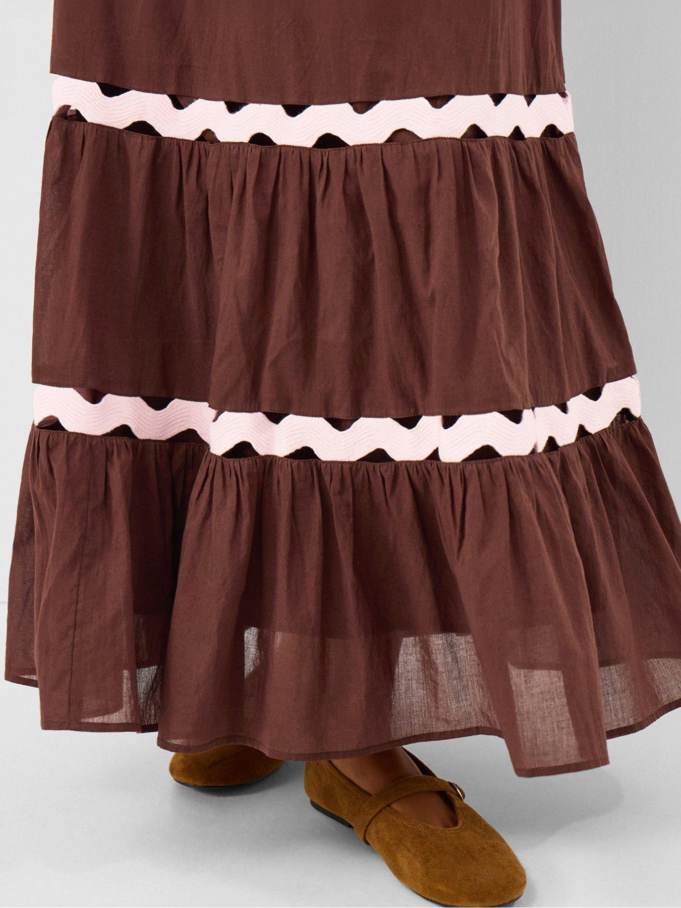 Image 4 of 4 of Accessorize Brown Ric Rac Skirt