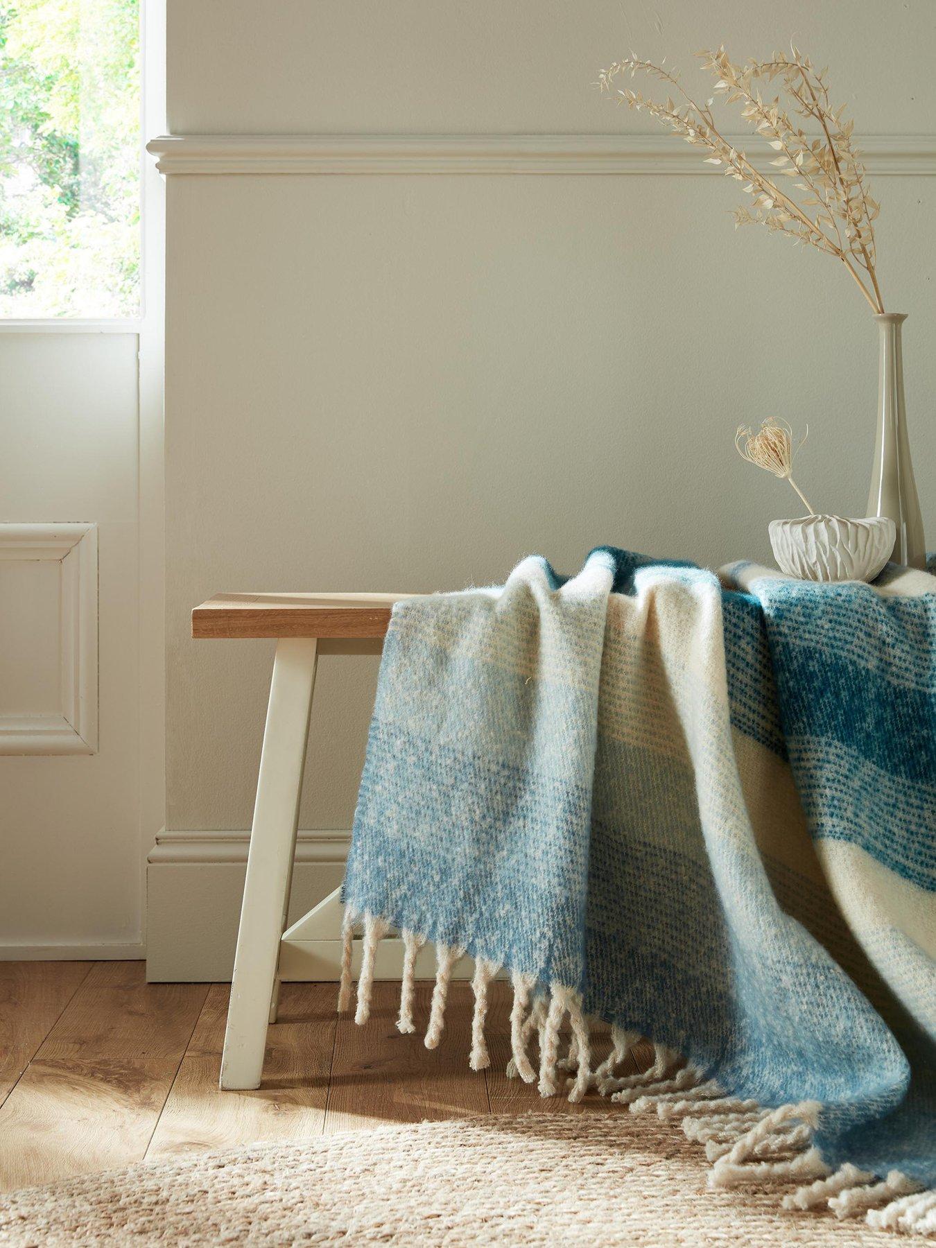 Laura Ashley Ortonby 130X170cm Throw