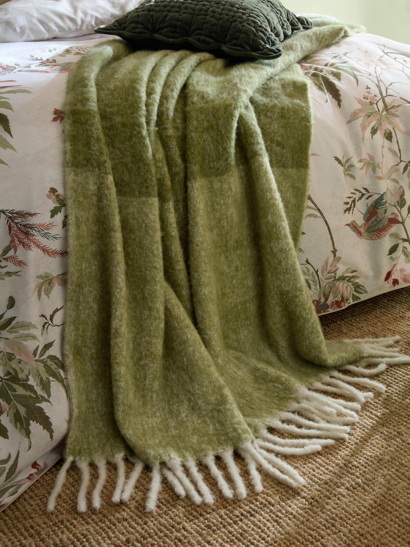 Image 1 of 5 of Laura Ashley Bronwen 130X170cm Throw