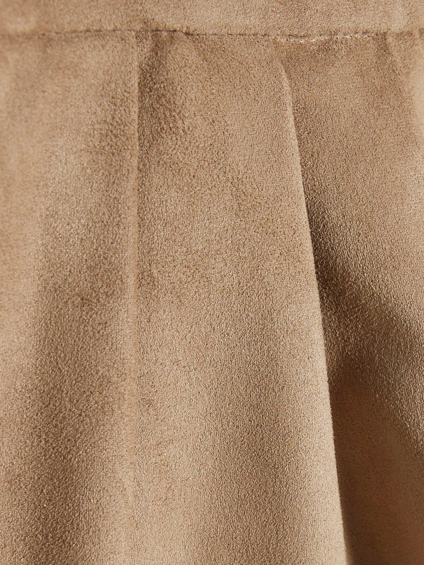 Image 4 of 5 of River Island Womens Suedette Flippy Short - Beige