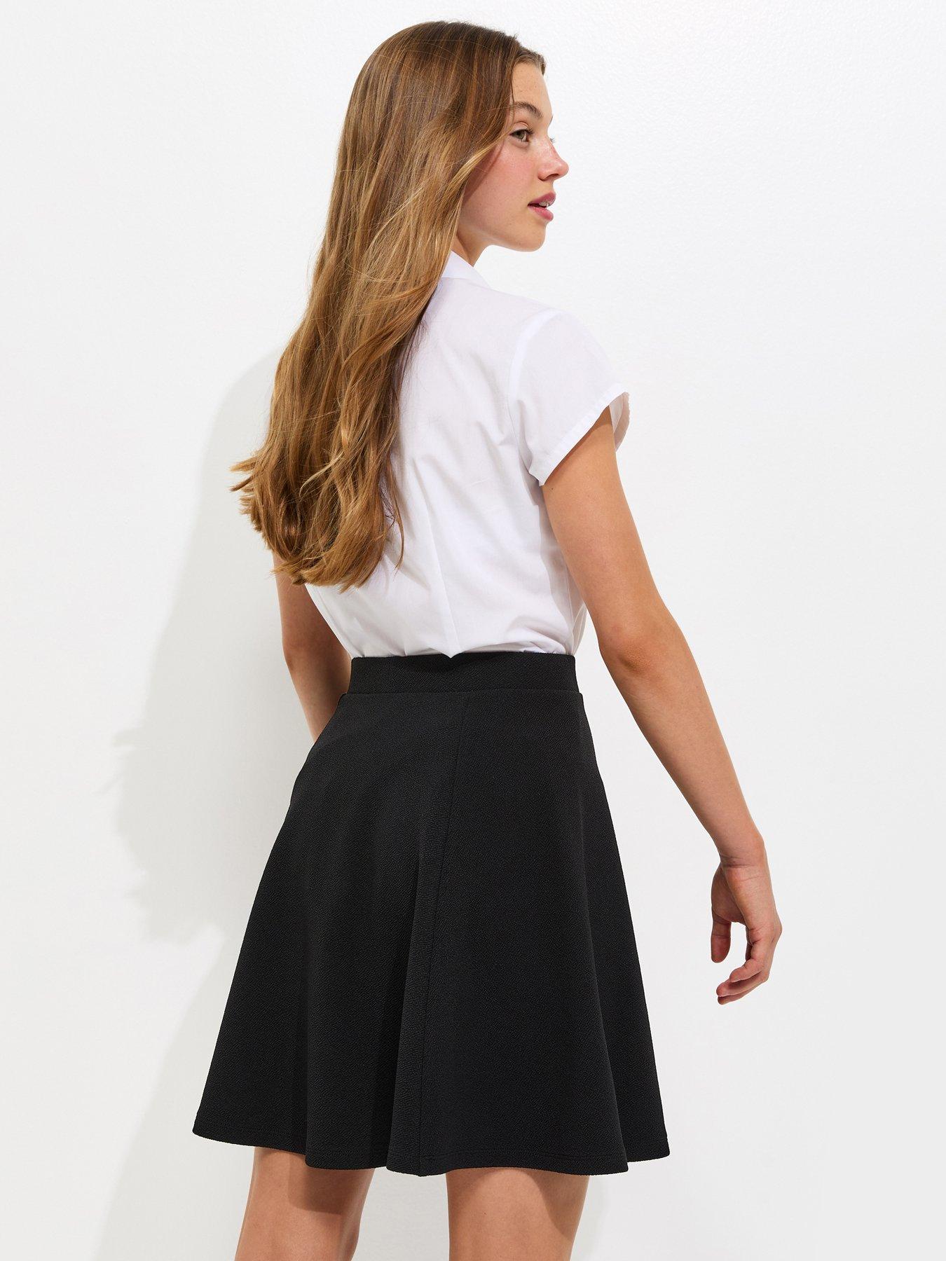 Image 2 of 4 of New Look 915 Girls&nbsp;Flared Skater School Skirt - Black&nbsp;