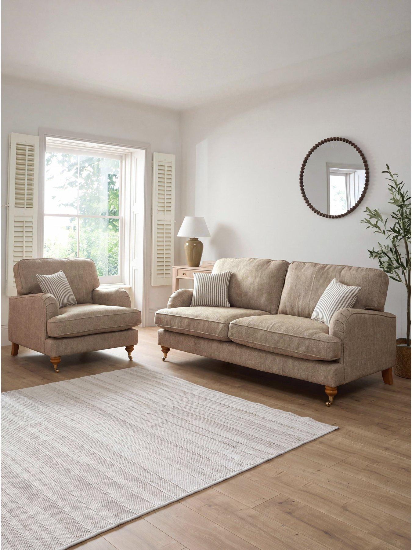 The Very Collection Bay Plain 3 + Chair