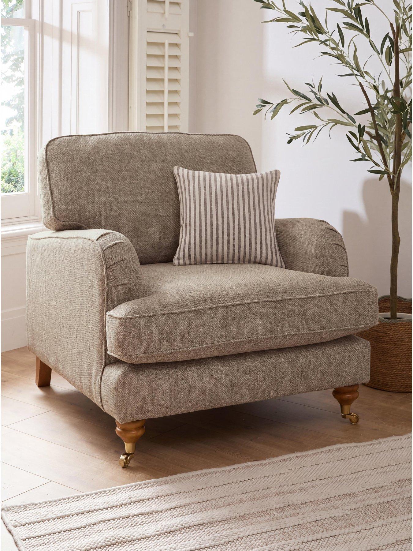 The Very Collection Bay Plain Chair
