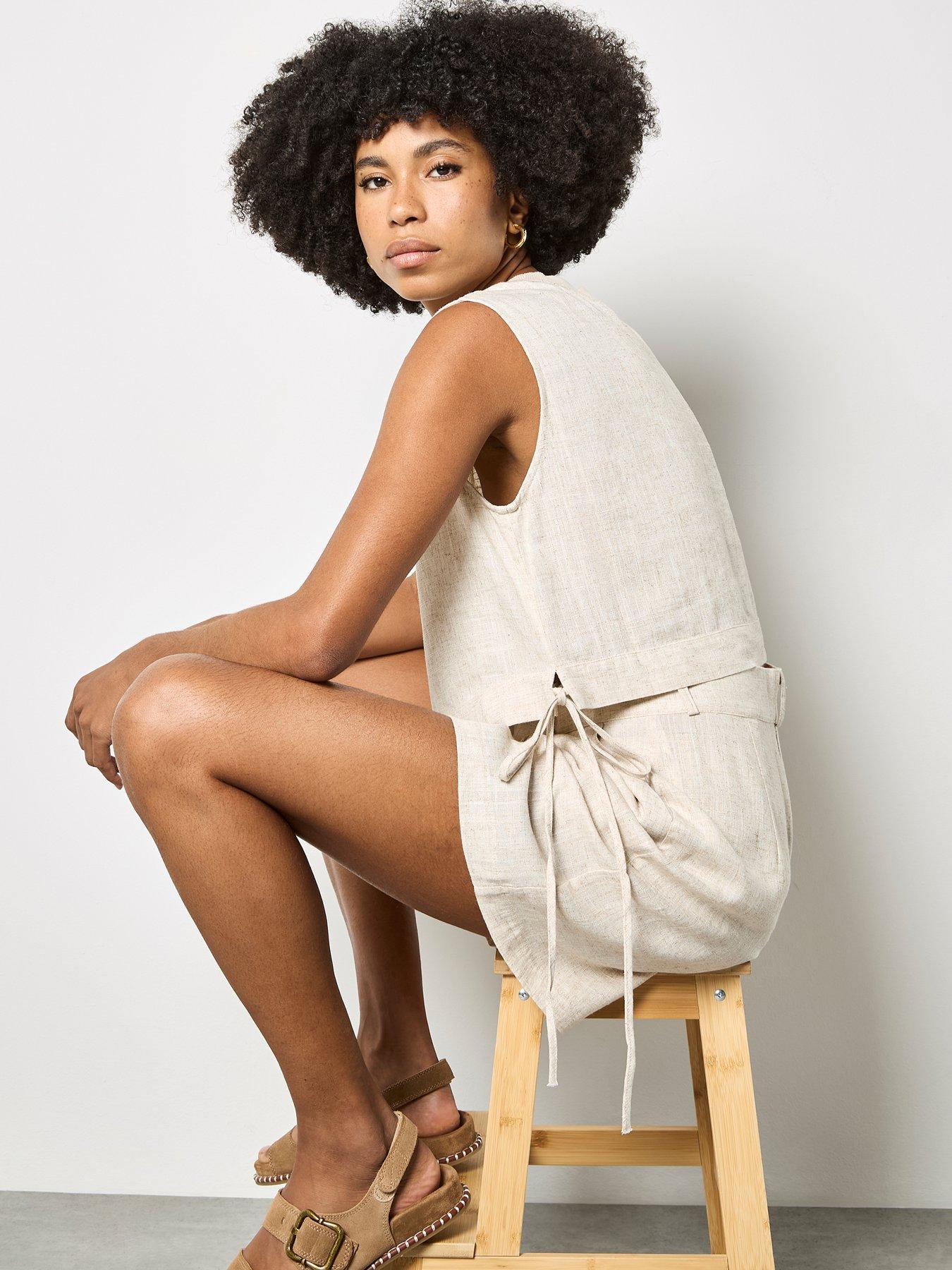 Image 3 of 4 of Apricot Ribbed Neck Side Tie Shell Top - Cream