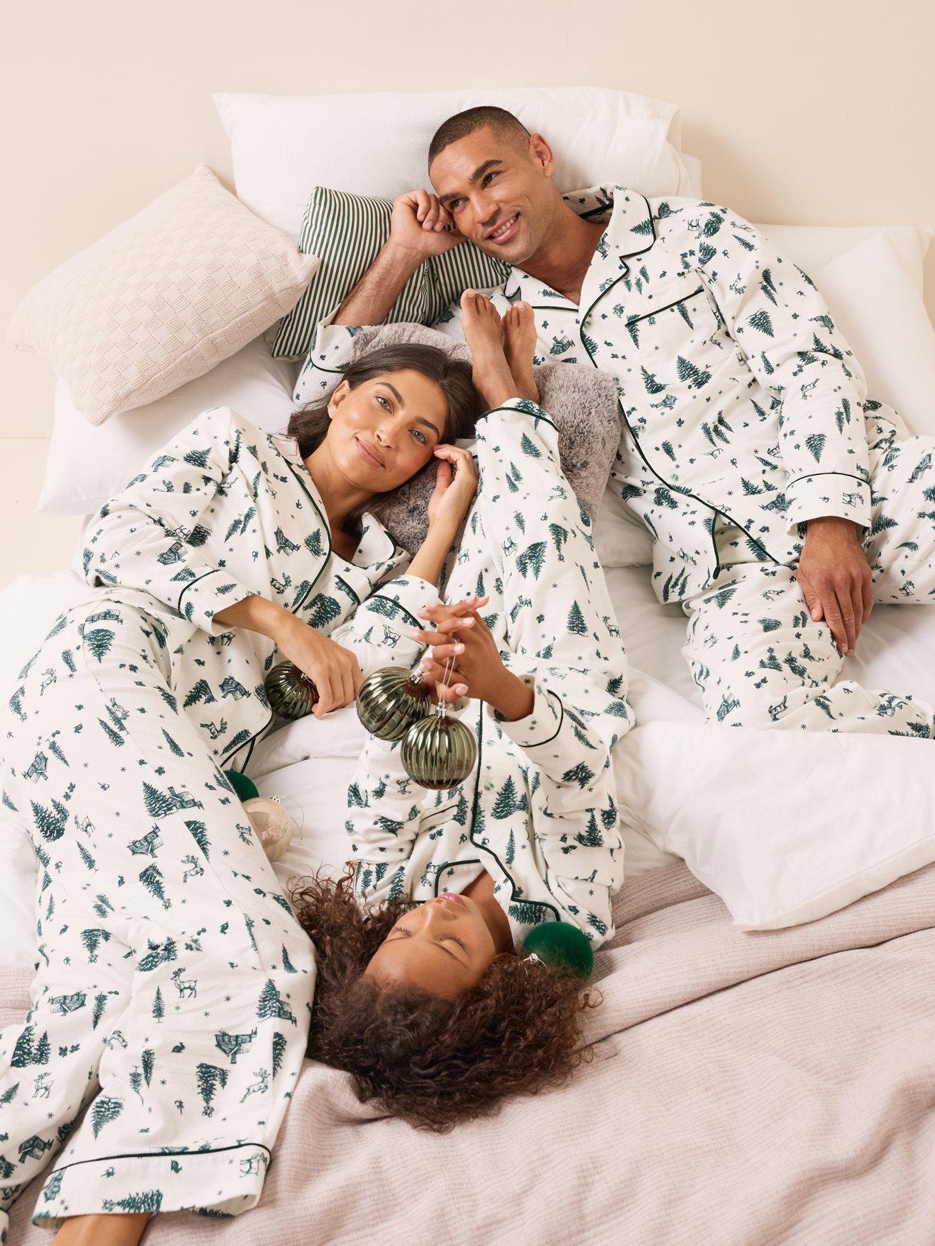 The Very Collection Womens Family Christmas Pyjama Xmas Tree Brushed Woven Revere Set - Cream