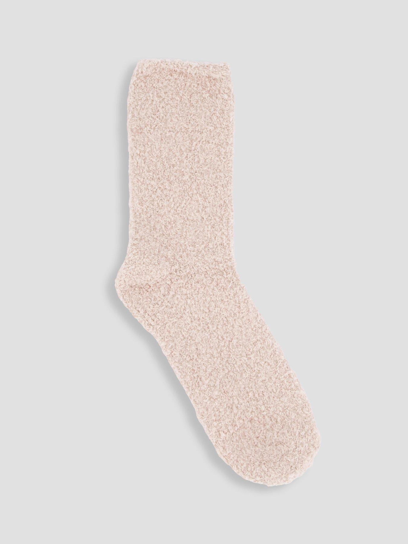 Image 3 of 6 of The Very Collection Womens 2 Pack Leopard Cosy Socks - Beige