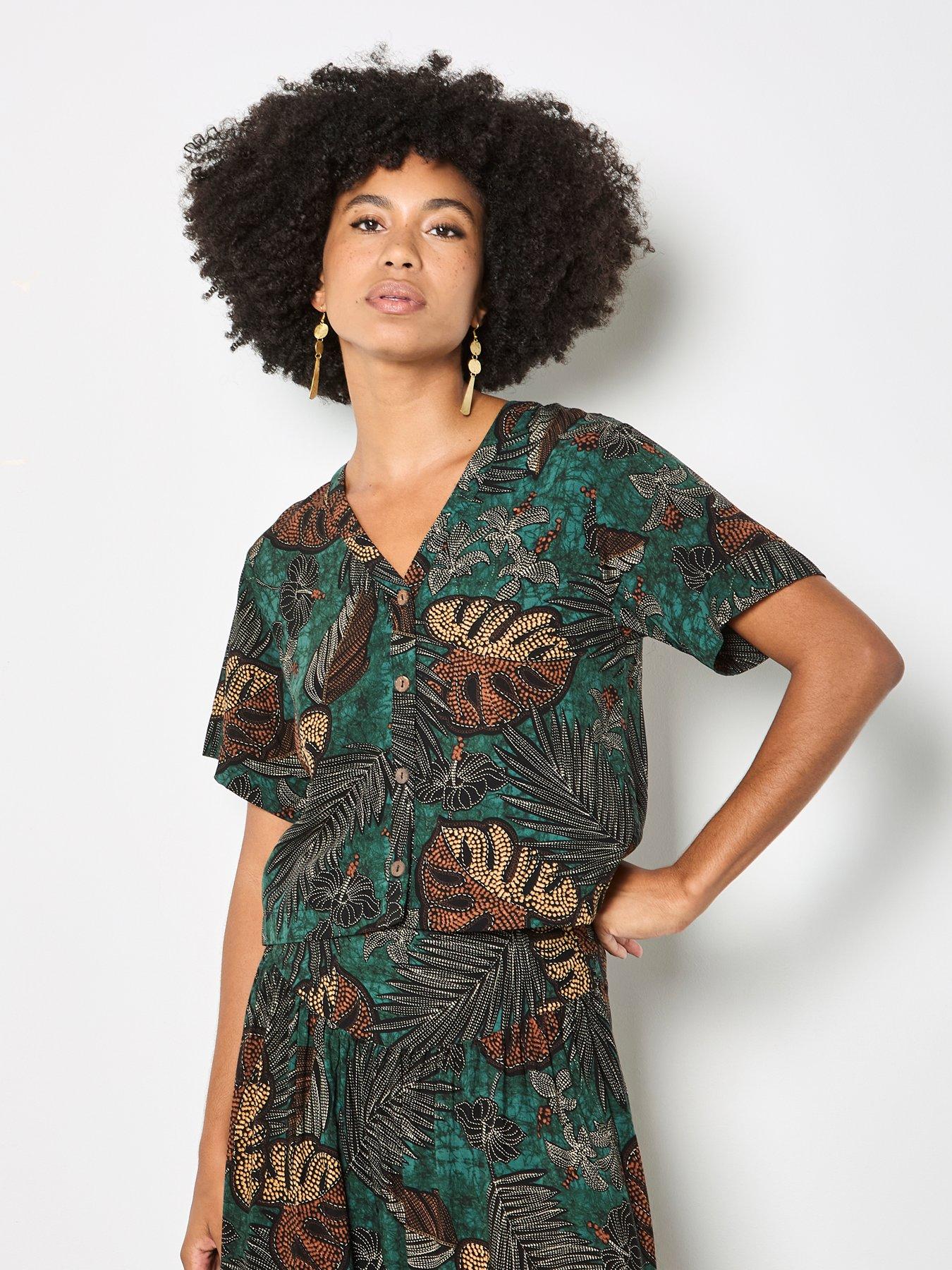 Apricot Cropped Palm Print Shirt - Green