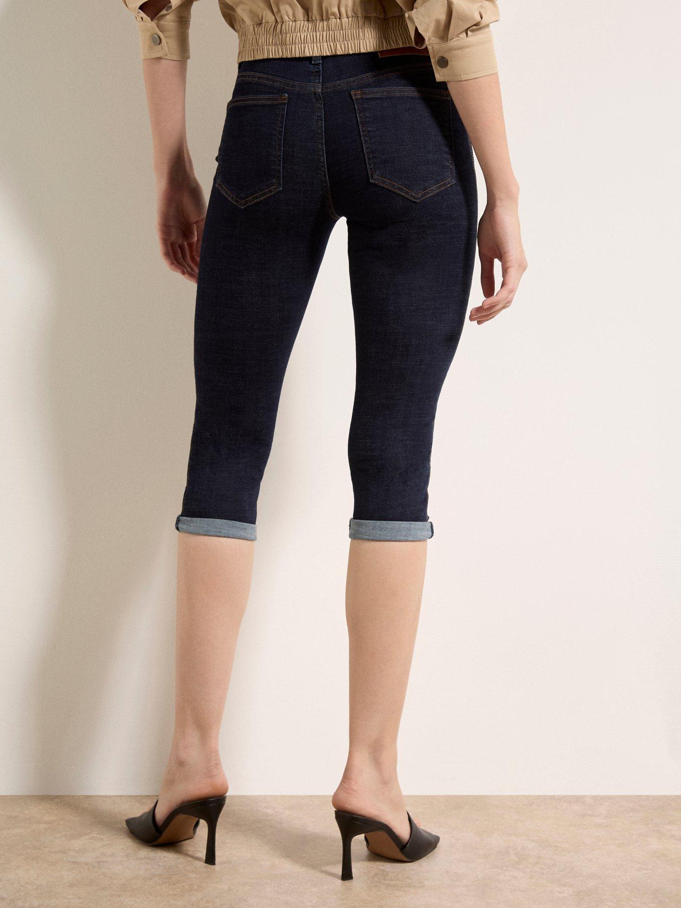 Image 2 of 6 of Apricot Sara Capri Jeans - Blue