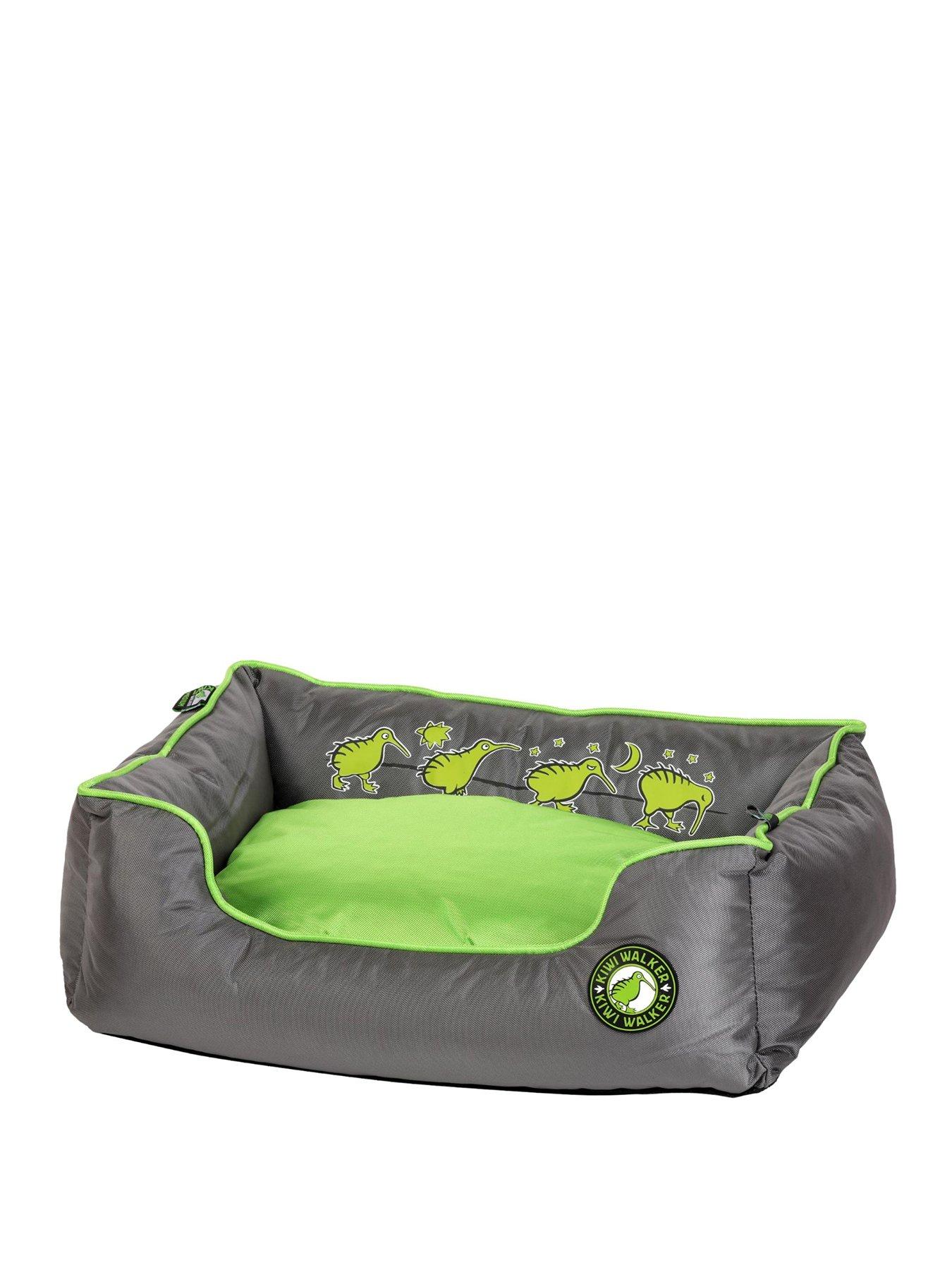  image of kiwi-walker-green-running-border-bed-m