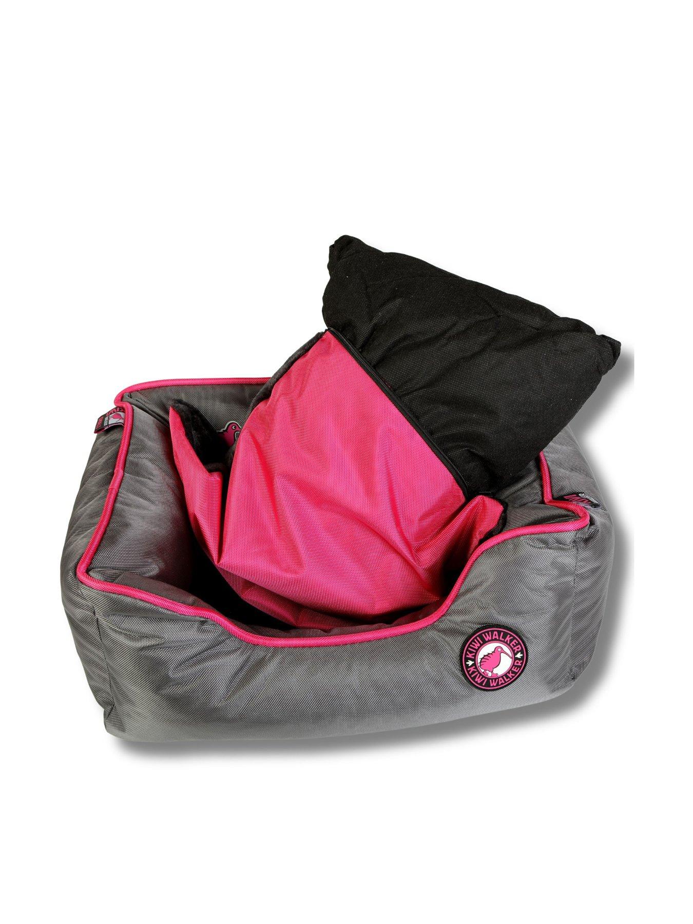  image of kiwi-walker-blue-running-border-bed-xl