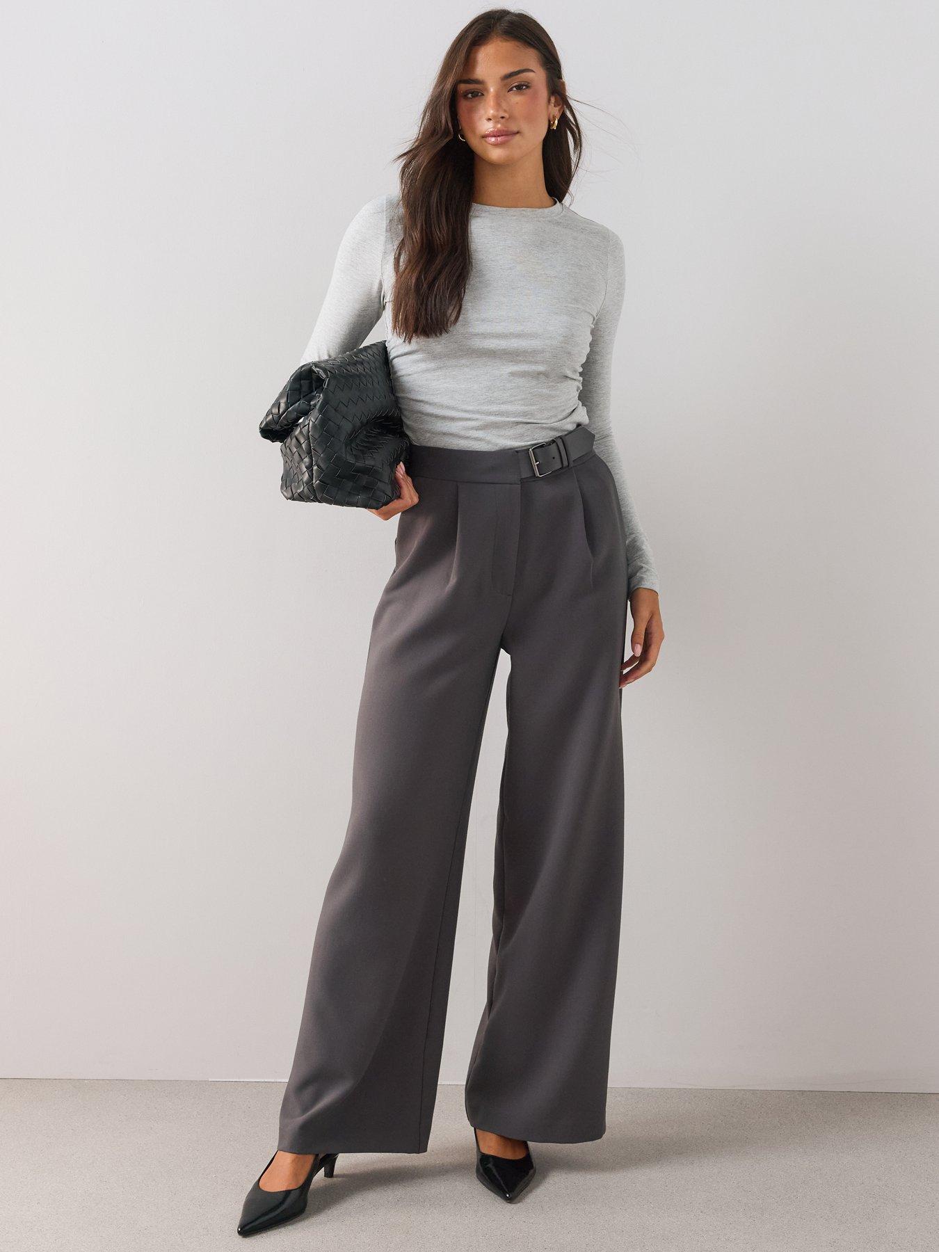 Image 3 of 6 of The Very Collection Ruched Side Long Sleeve Top