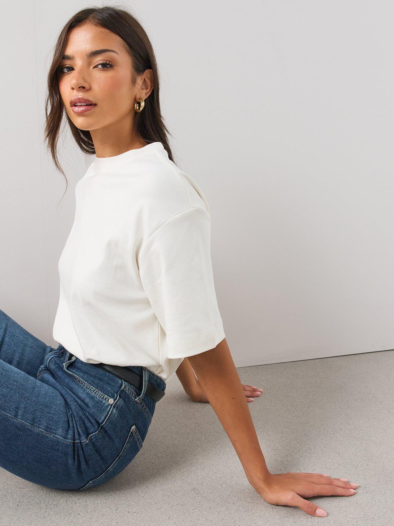 Image 4 of 6 of The Very Collection Interlock Longline Heavyweight Tee - Cream