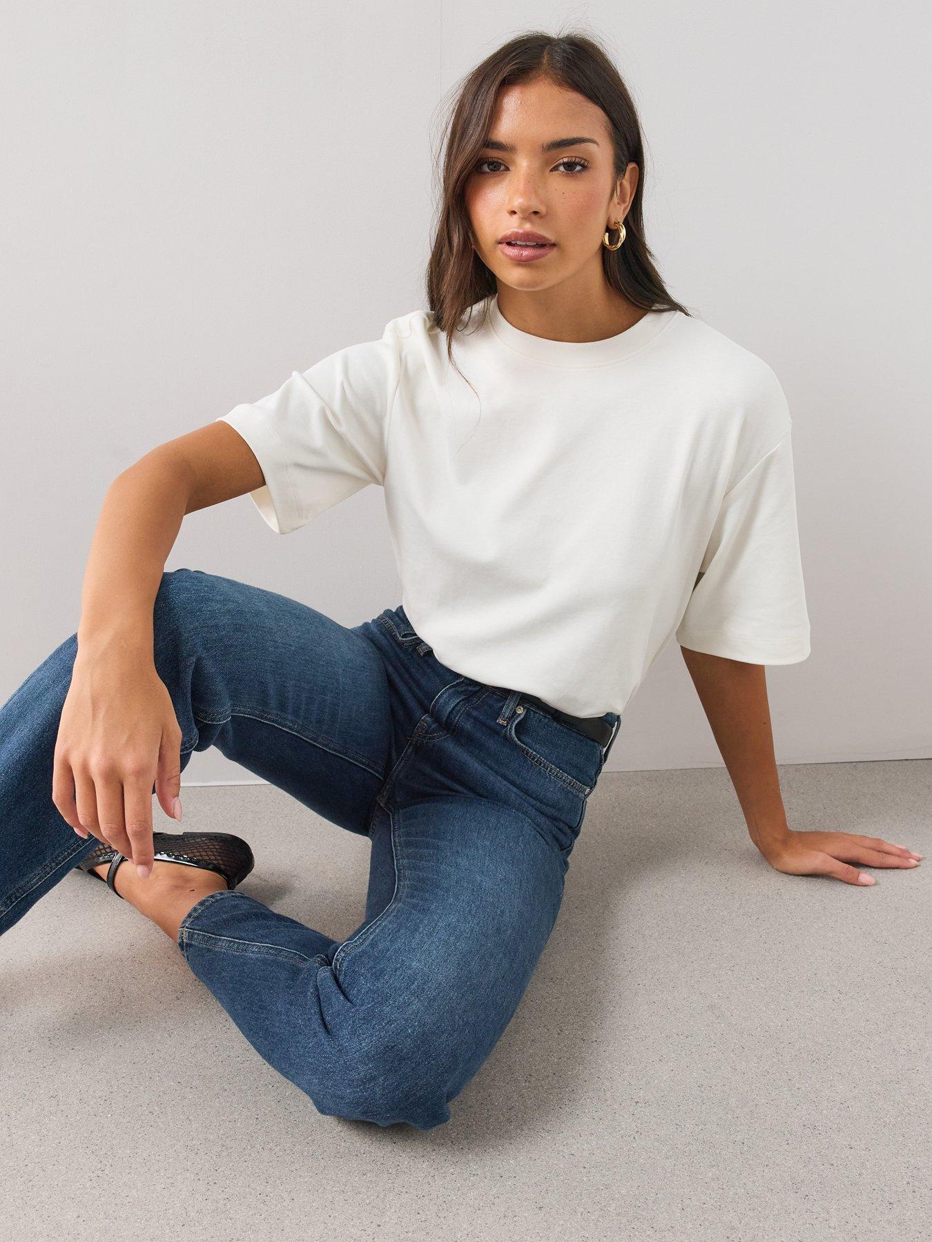 Image 5 of 6 of The Very Collection Interlock Longline Heavyweight Tee - Cream