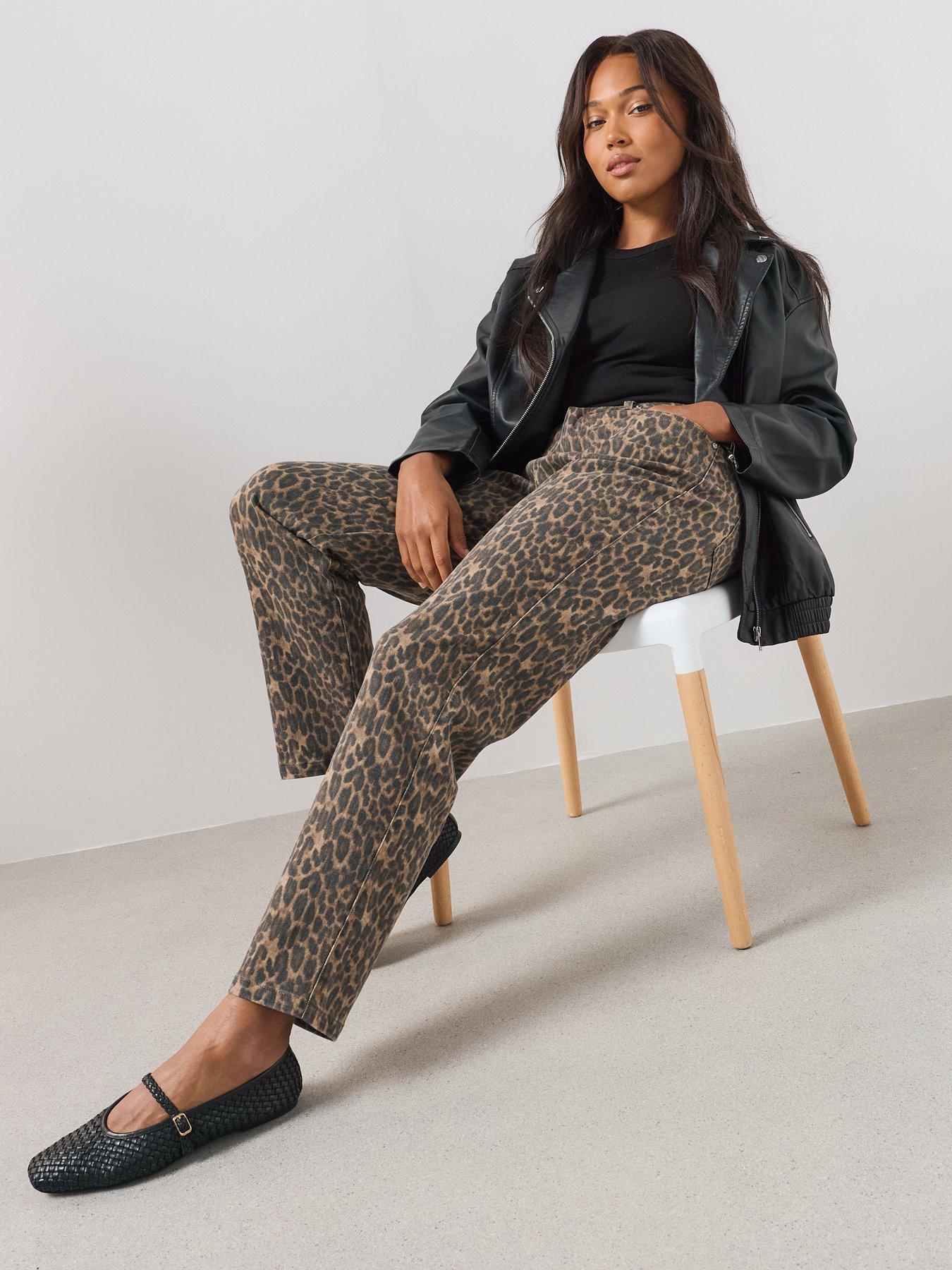 Image 5 of 6 of The Very Collection Curve Leopard Wide Leg Jean - Print