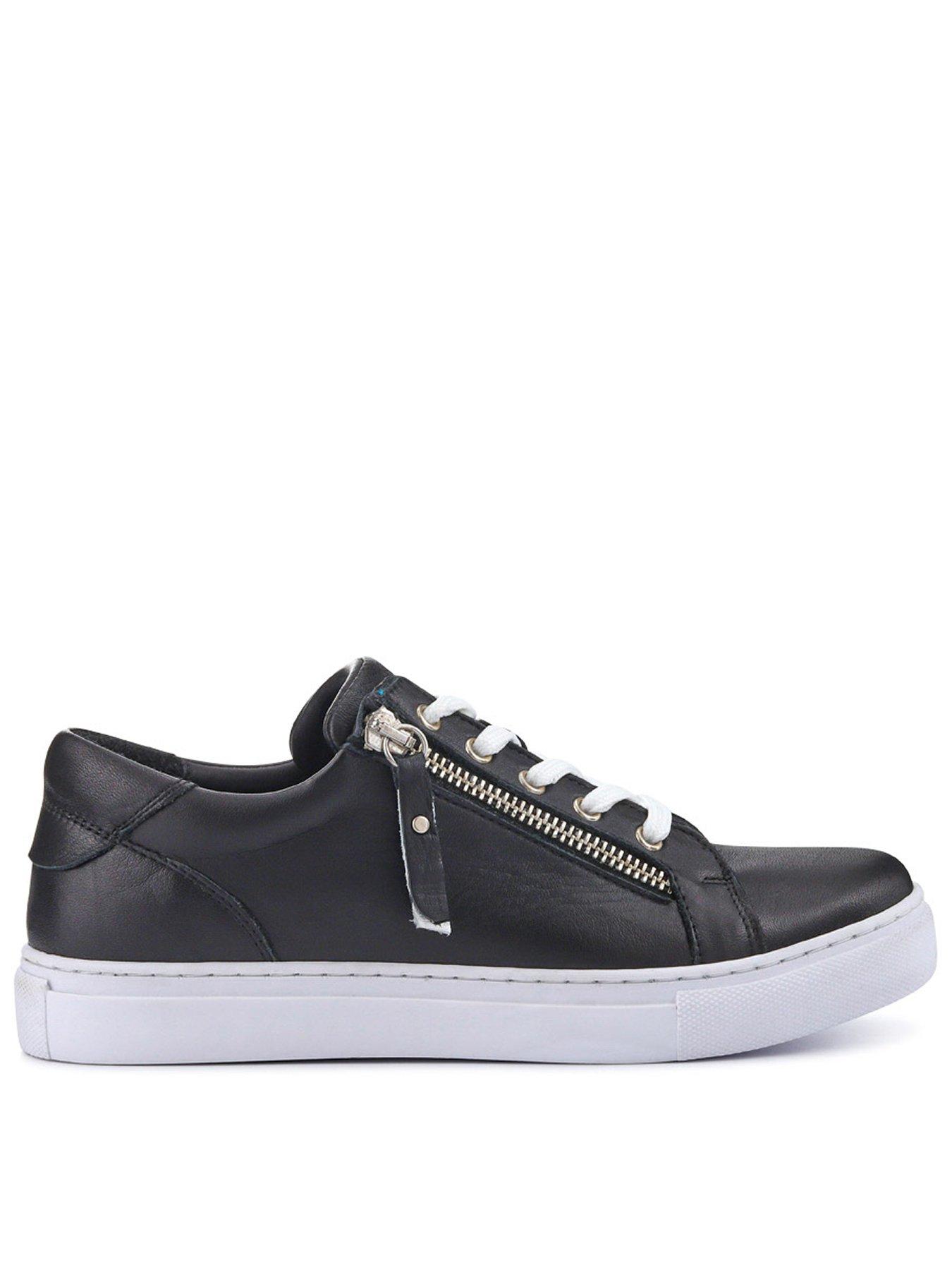 front image of jones-bootmaker-padova-trainer-black