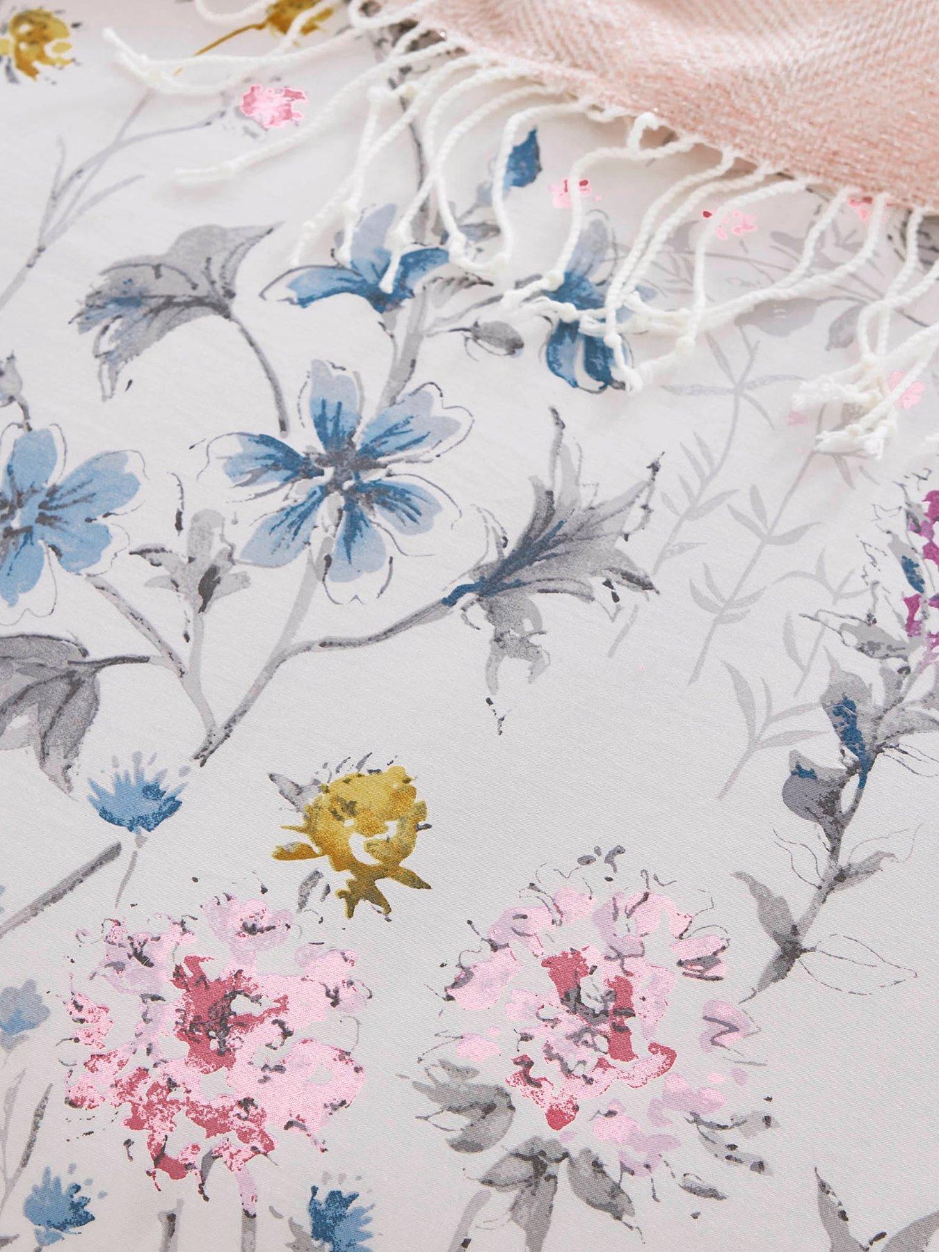 Image 3 of 4 of Laura Ashley Wild Meadow Quilt Set Multi