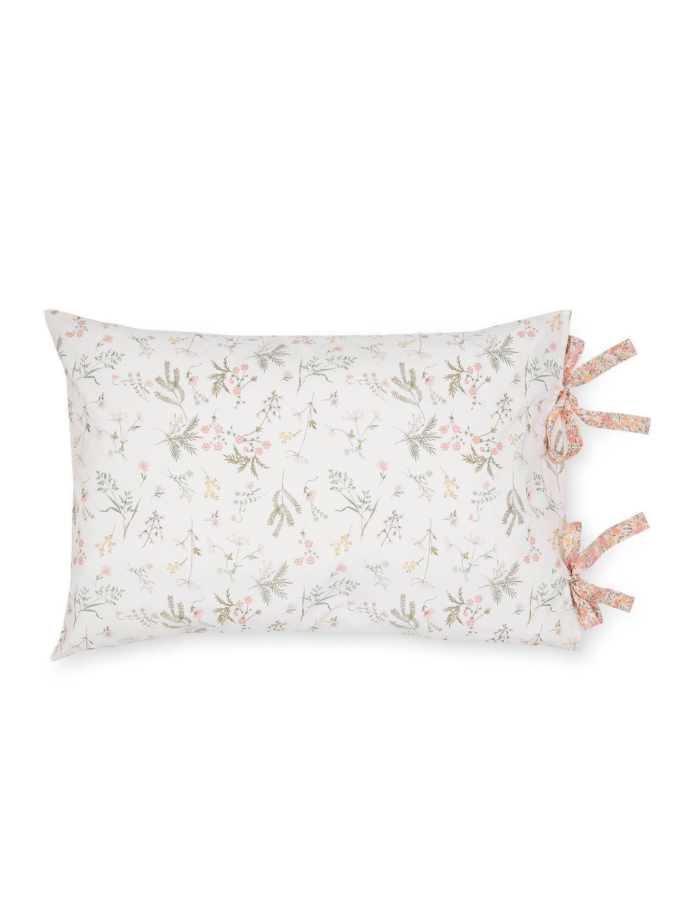 Image 4 of 6 of Laura Ashley Loveston 100% Cotton Quilt Set Pink