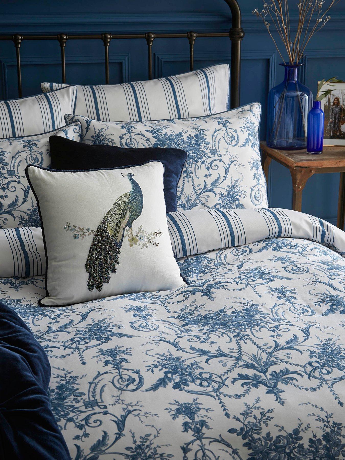 Image 3 of 6 of Laura Ashley Tuileries Quilt Set Midnight