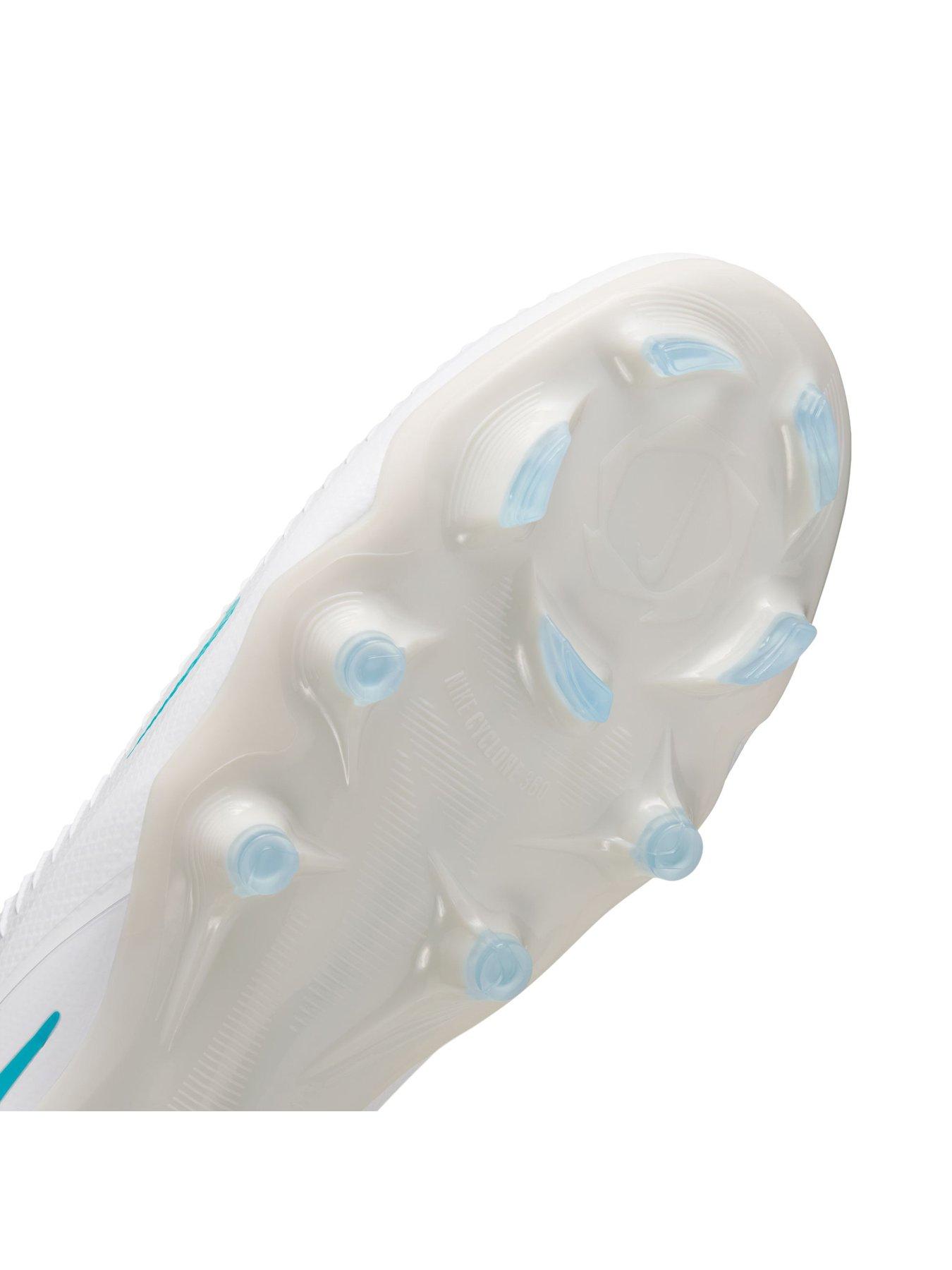 Image 6 of 7 of Nike Phantom 6 Low Pro Firm Ground Football Boots - White