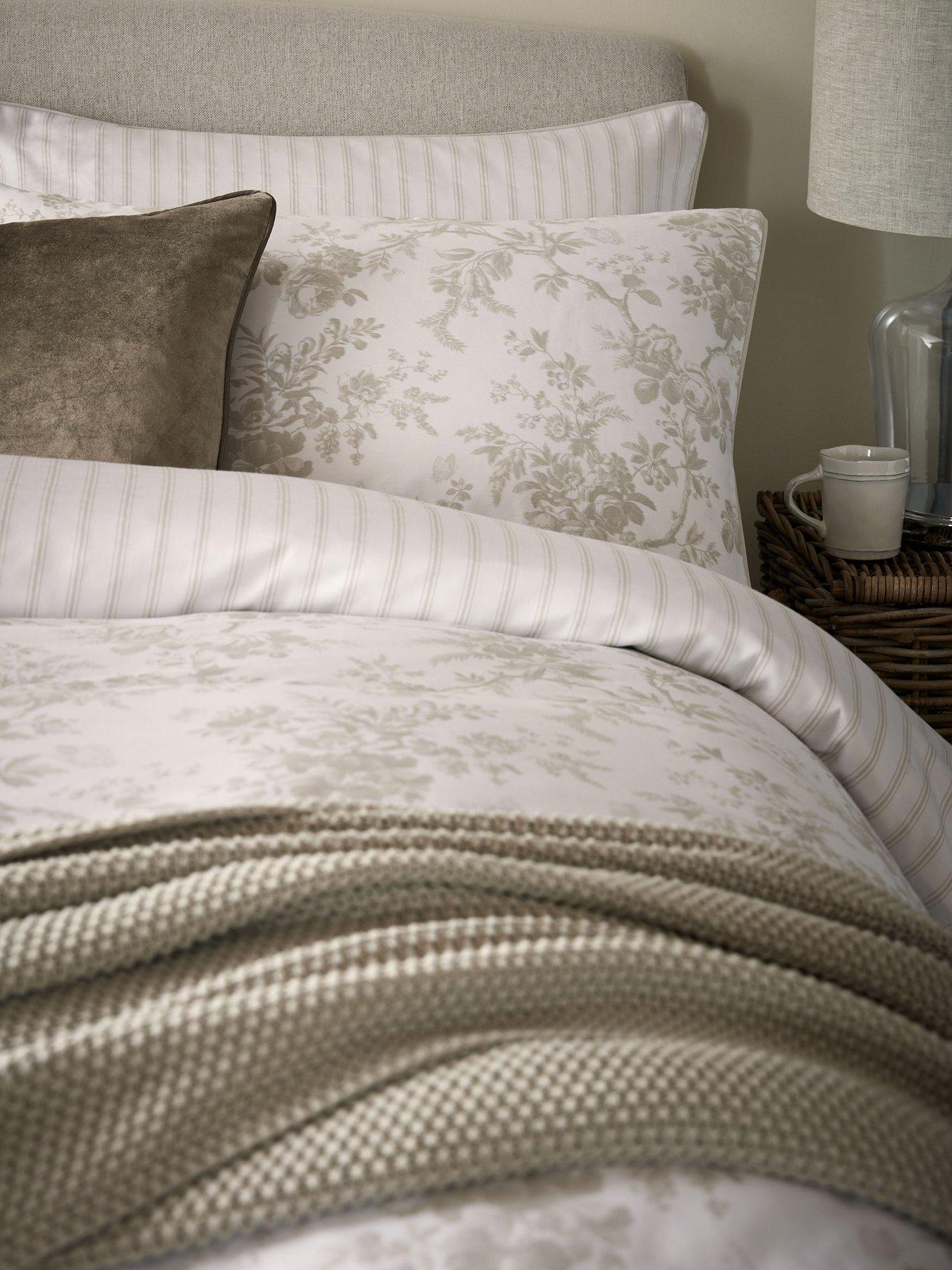 Image 5 of 6 of Laura Ashley Walled Garden Quilt Set Dove Grey