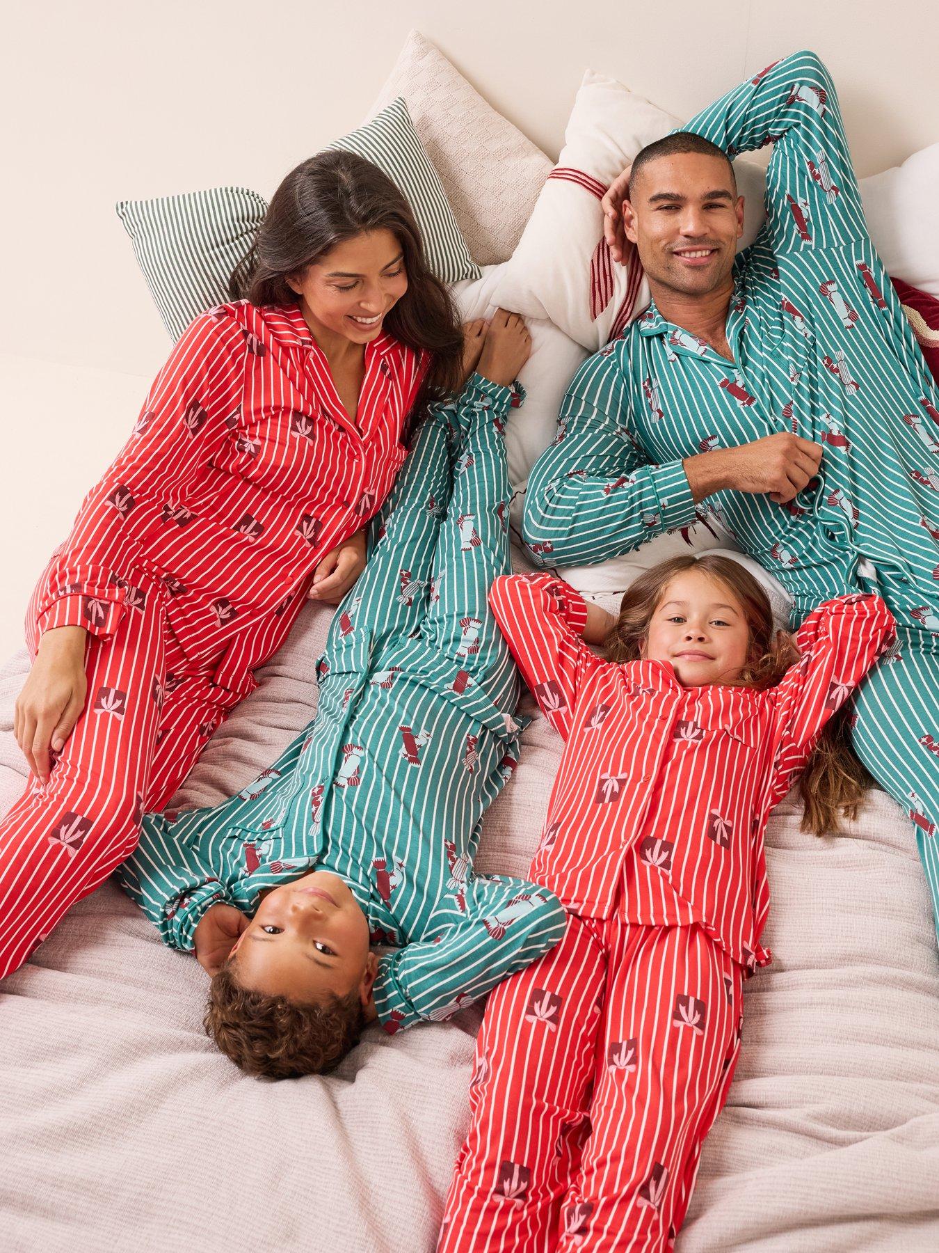 The Very Collection Mens Family Christmas Pyjama Stripe Present Jersey Revere Set - Green