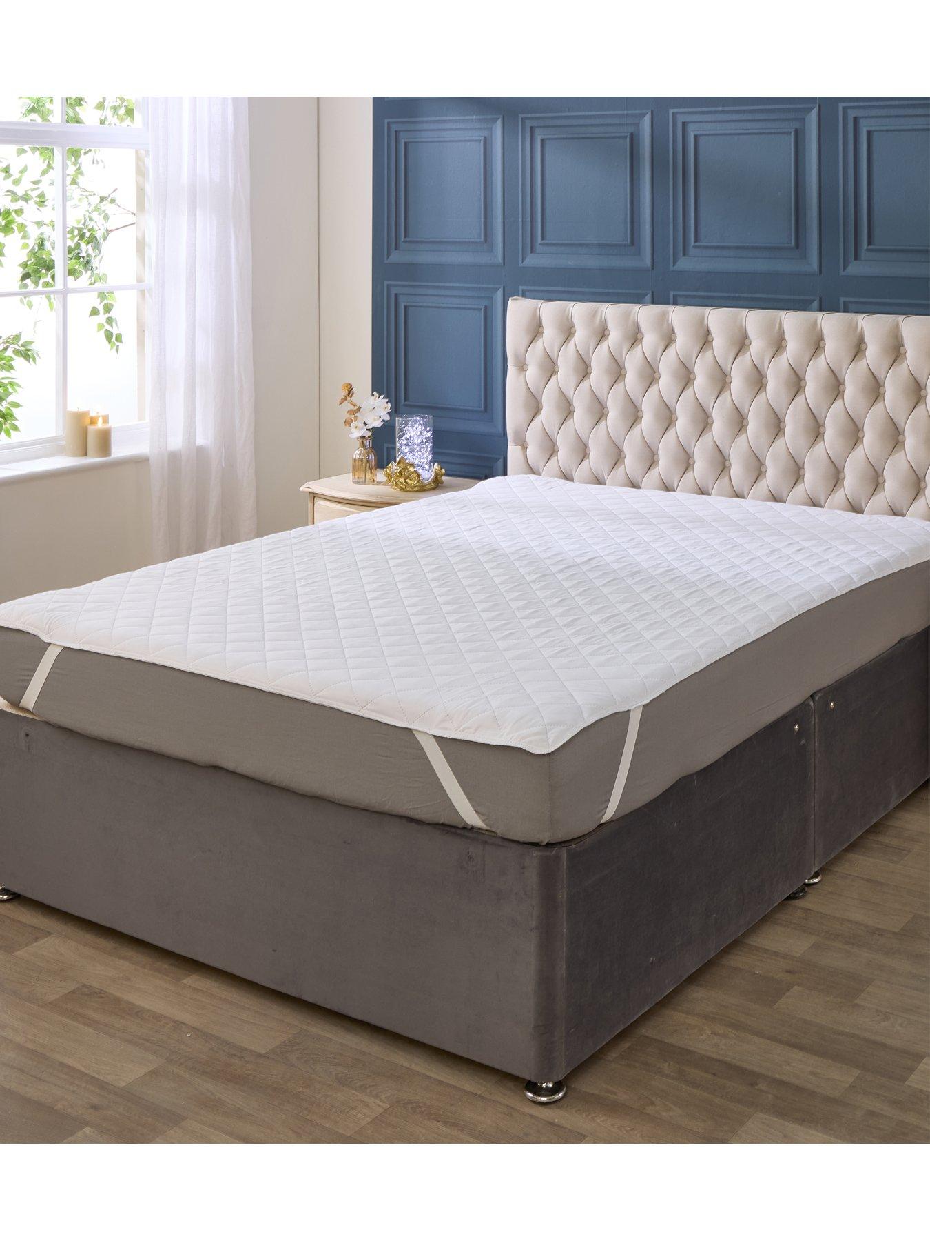 Image 3 of 5 of The Very Collection Anti-bacterial 4.5 Tog Bed Bundle
