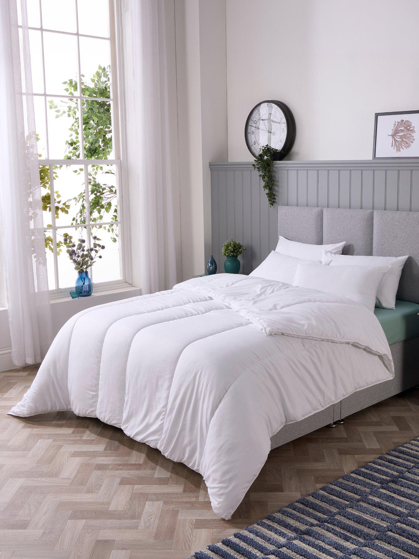 Image 5 of 5 of The Very Collection Anti-allergy 10.5 Tog Bed Bundle