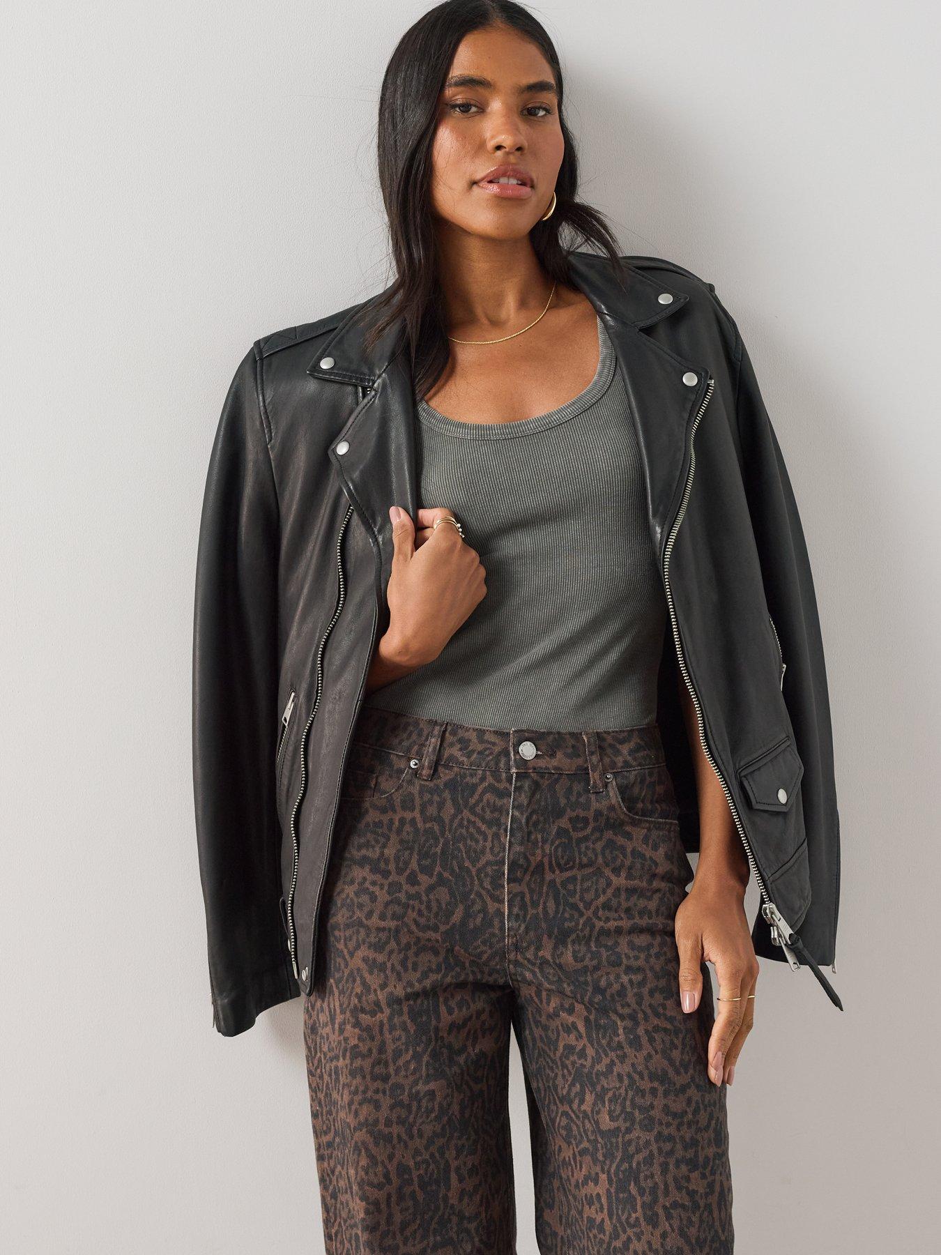 Image 5 of 7 of The Very Collection Short Leopard Print Straight Leg Jeans - Brown