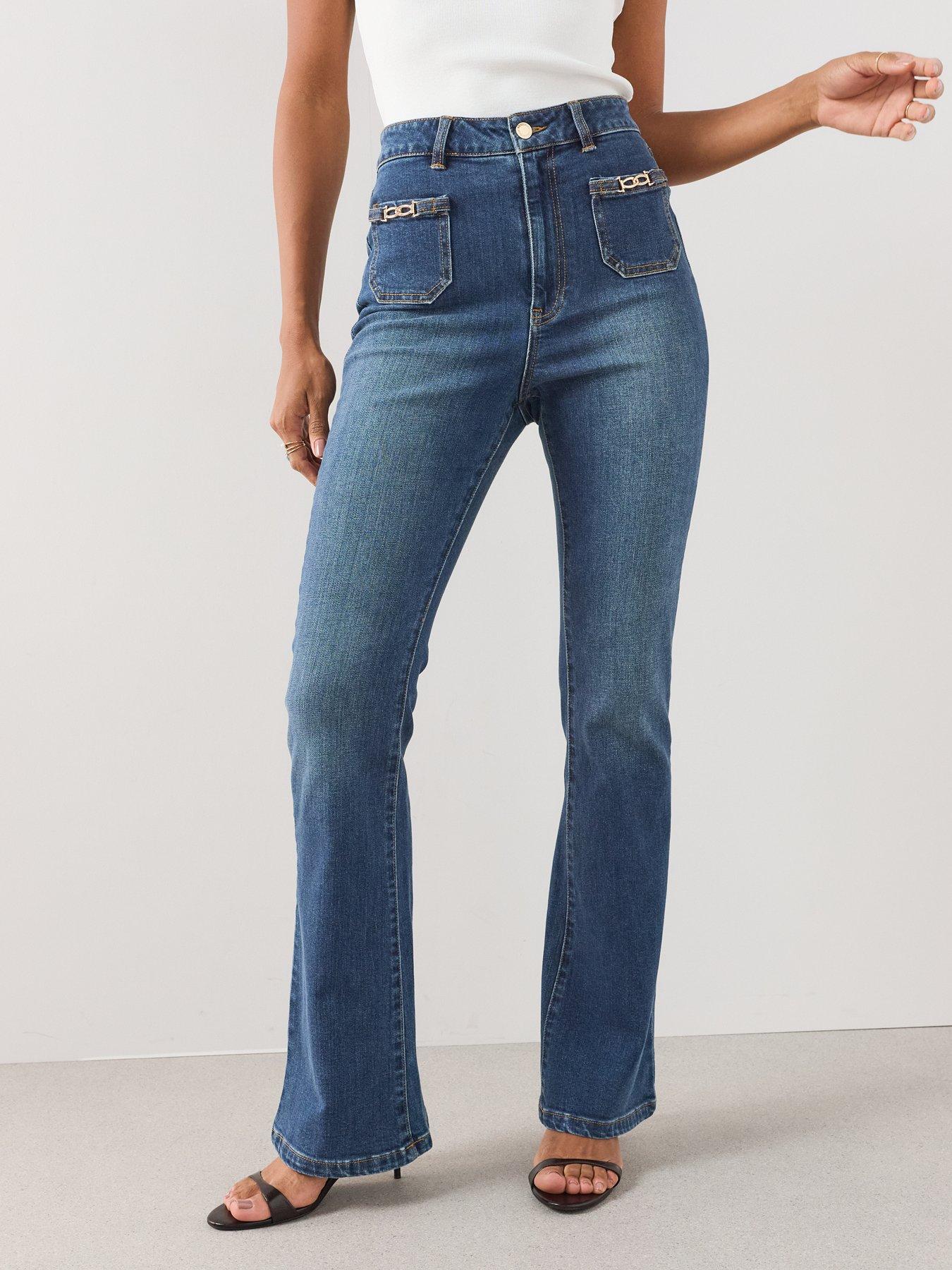 Image 3 of 7 of The Very Collection Women's Patch Pocket Flared Jeans with Horsebit Trim - Dark Wash