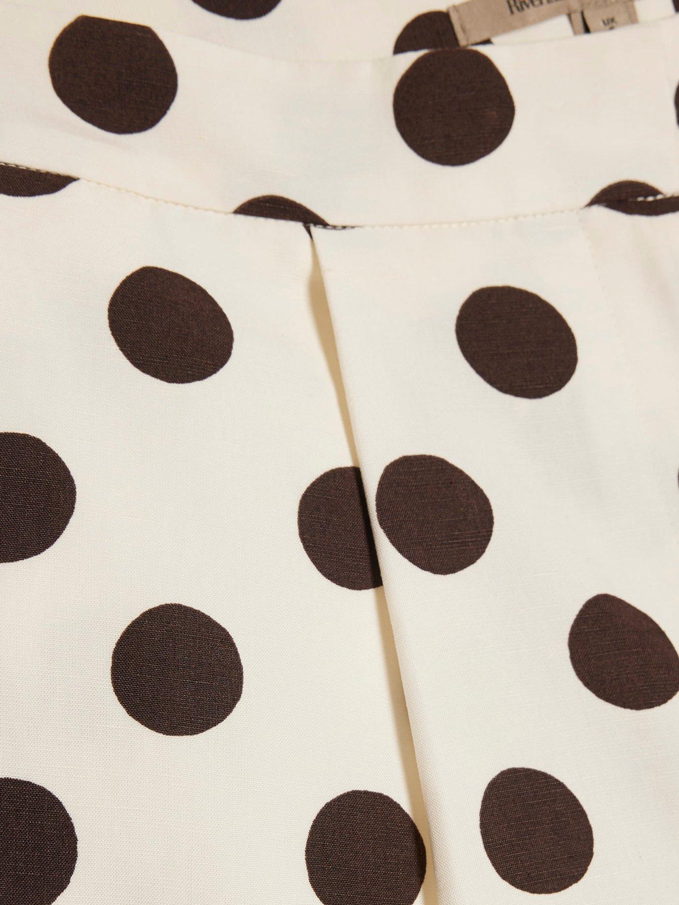 Image 6 of 6 of River Island Roklov Polka Dot Easy Co-Ord Short - White