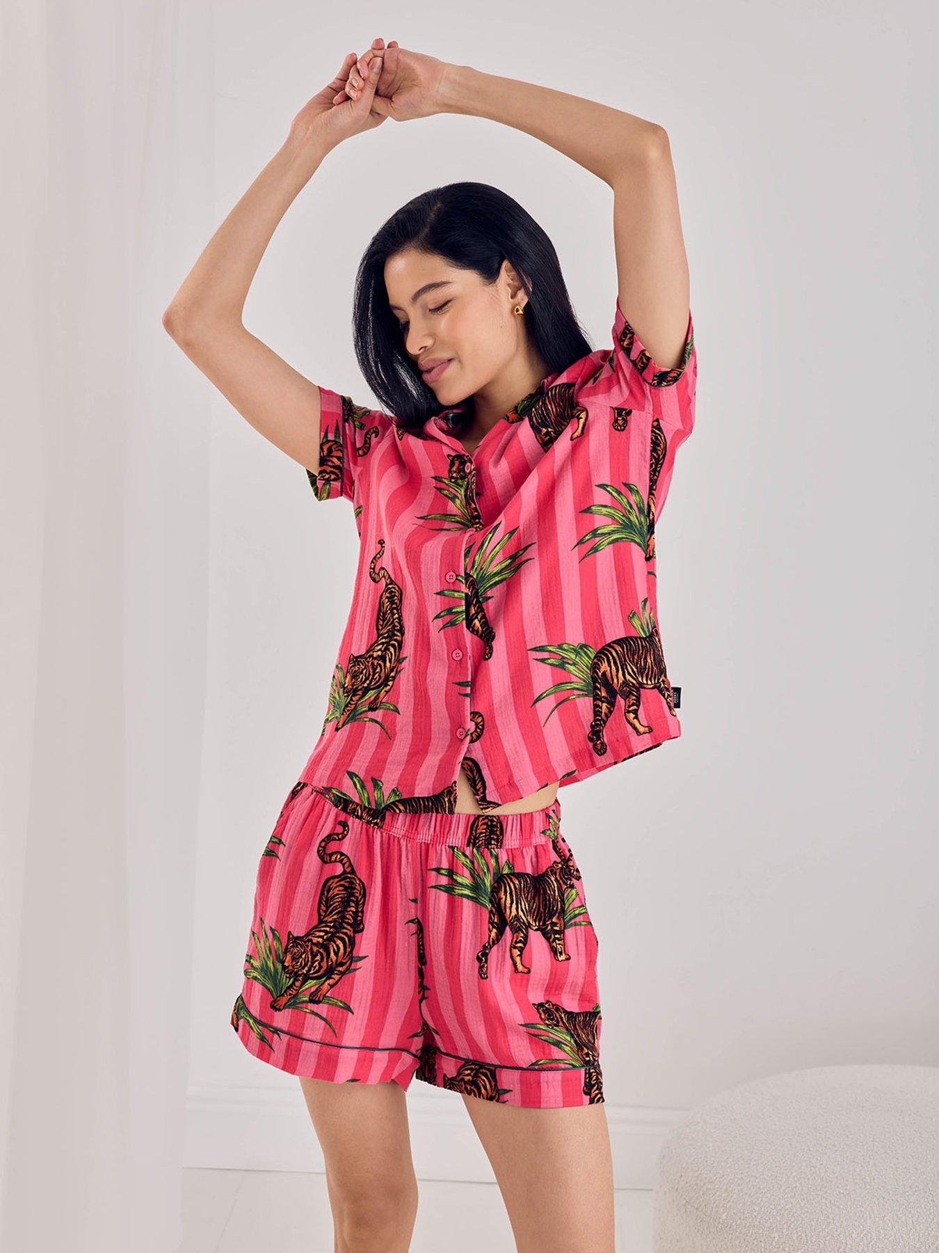 CHELSEA PEERS Cotton Leaf Tiger Stripe Print Short Pyjama Set - Pink