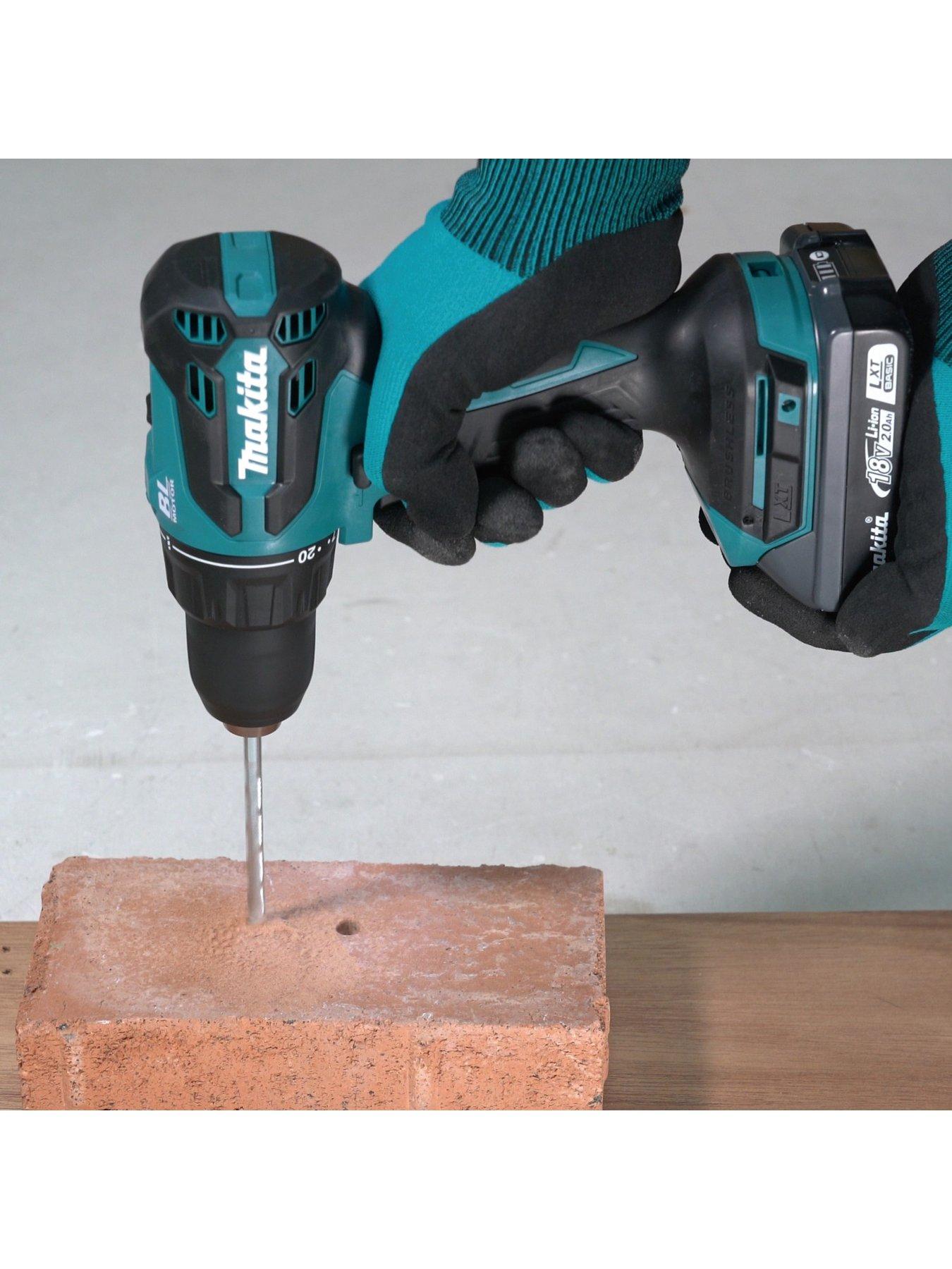 Image 5 of 5 of Makita 18V LXT BRUSHLESS COMBI 2 X 5AH