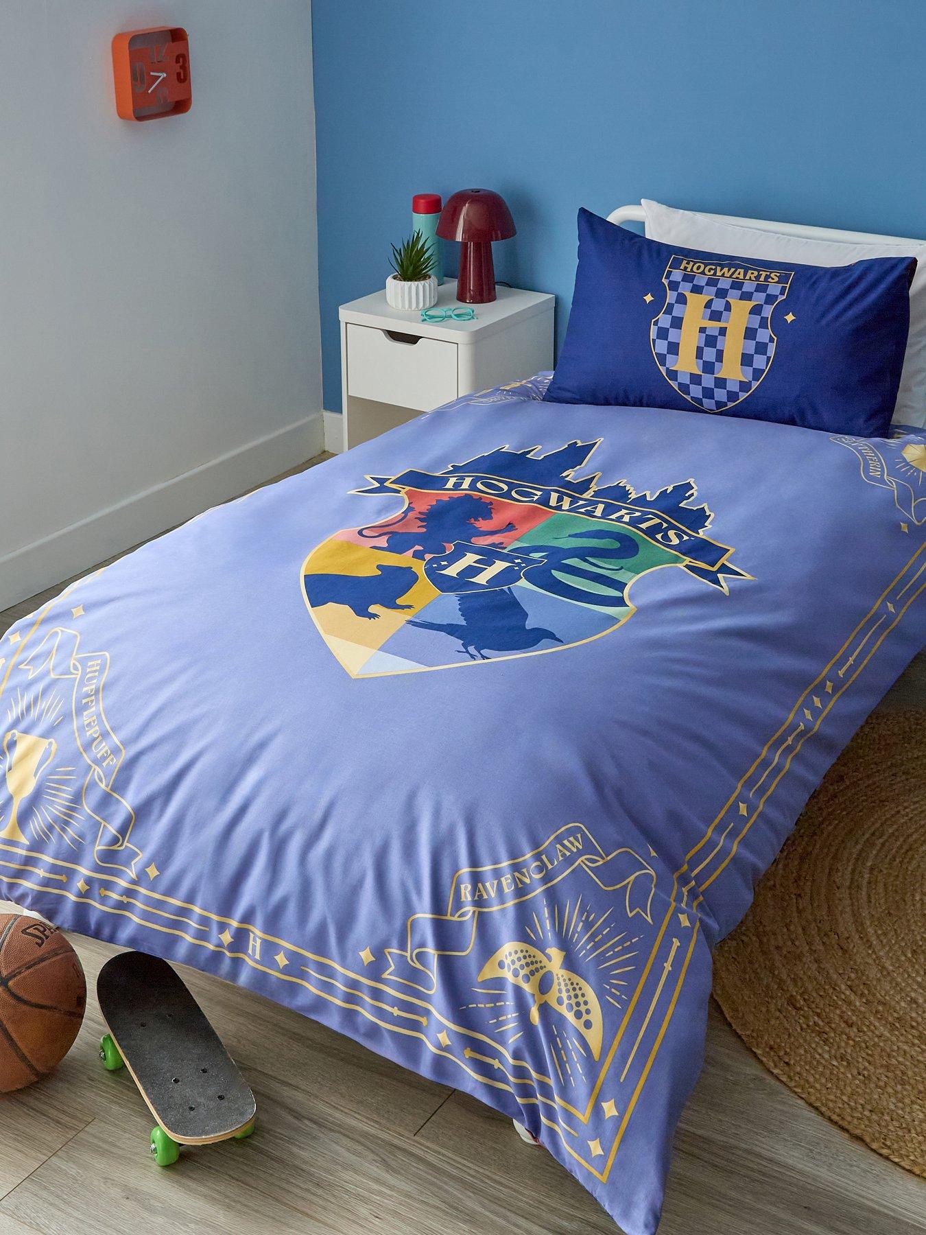 Image 1 of 3 of Harry Potter Hogwarts Grandeur Single Duvet