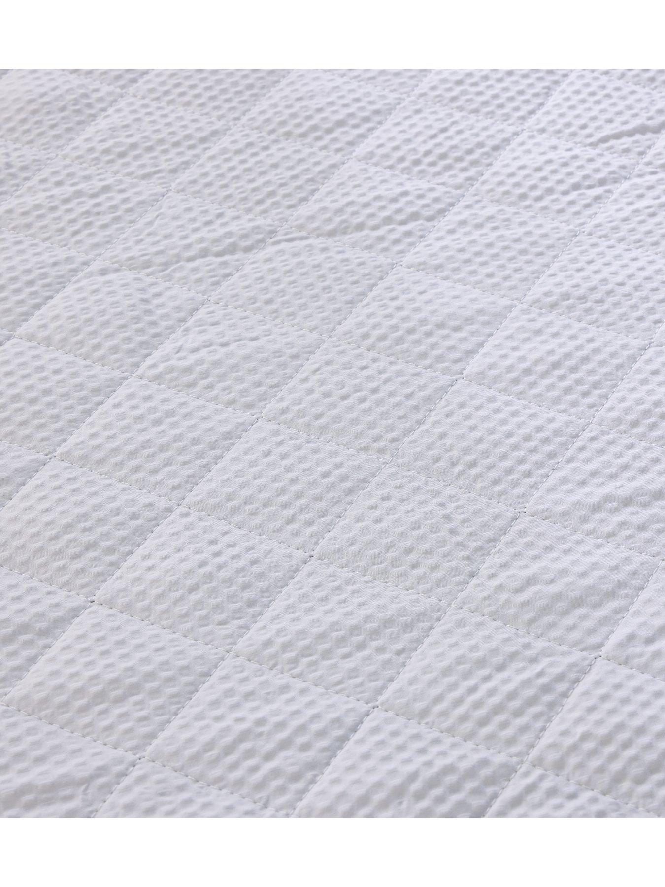 Image 3 of 5 of The Very Collection Luxury Waffle Mattress Protector Single