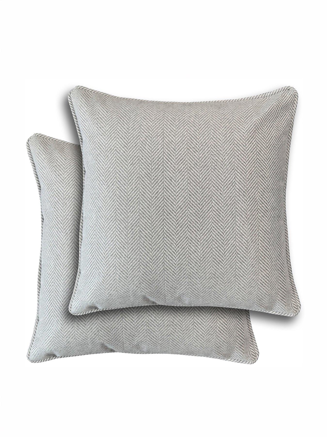 The Very Collection Chesterfield Pair Cushion (Case Only)