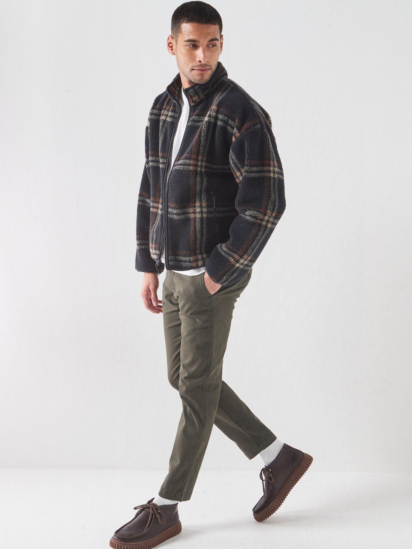 Image 4 of 6 of Levi's Standard Tapered Fit Chino Trousers - Khaki - Dark Green