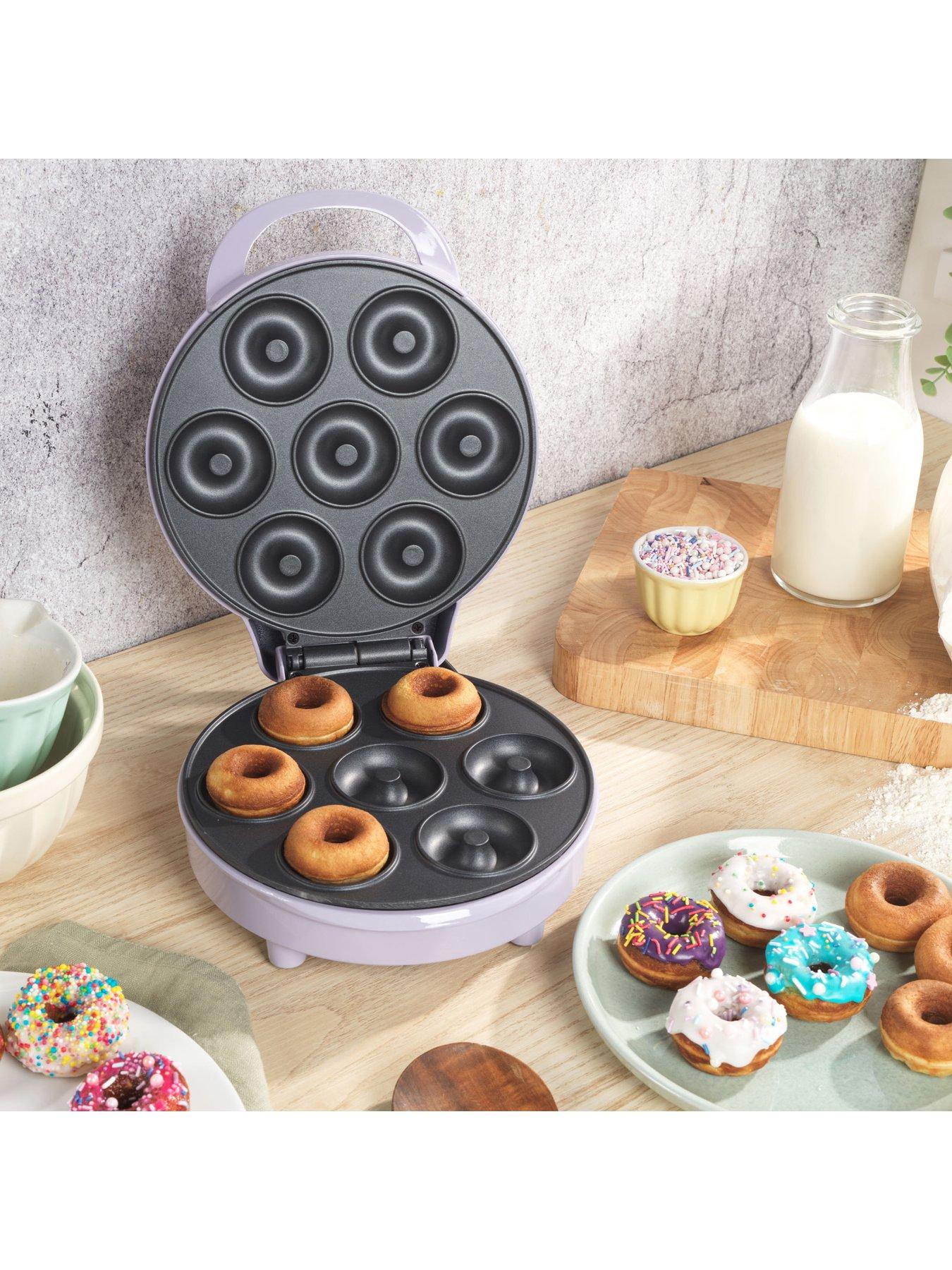 Image 6 of 6 of Giles & Posner G&P 7pc Doughnut Maker - Purple