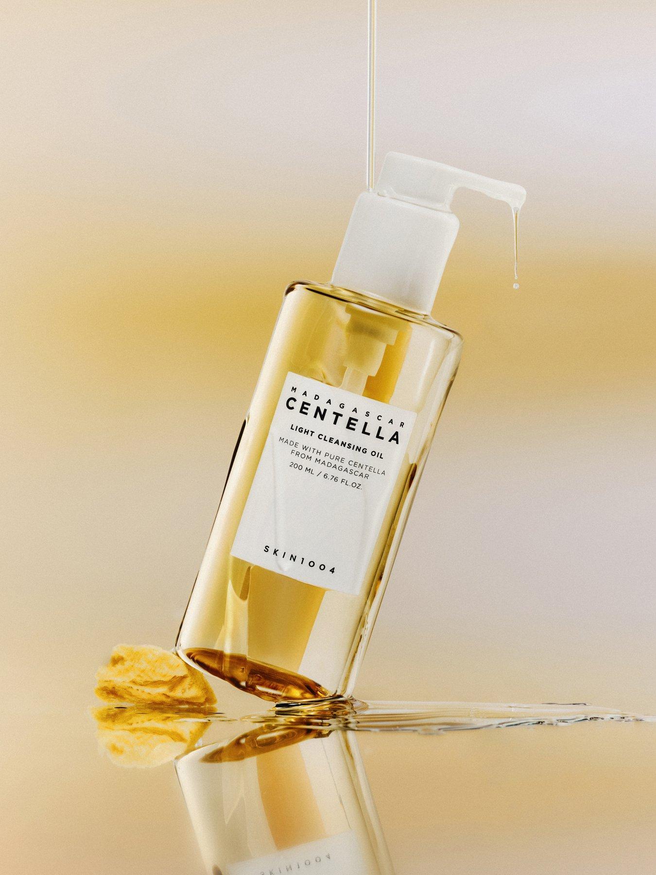 Image 3 of 4 of Skin1004 Madagascar Centella Light Cleansing Oil 200ml