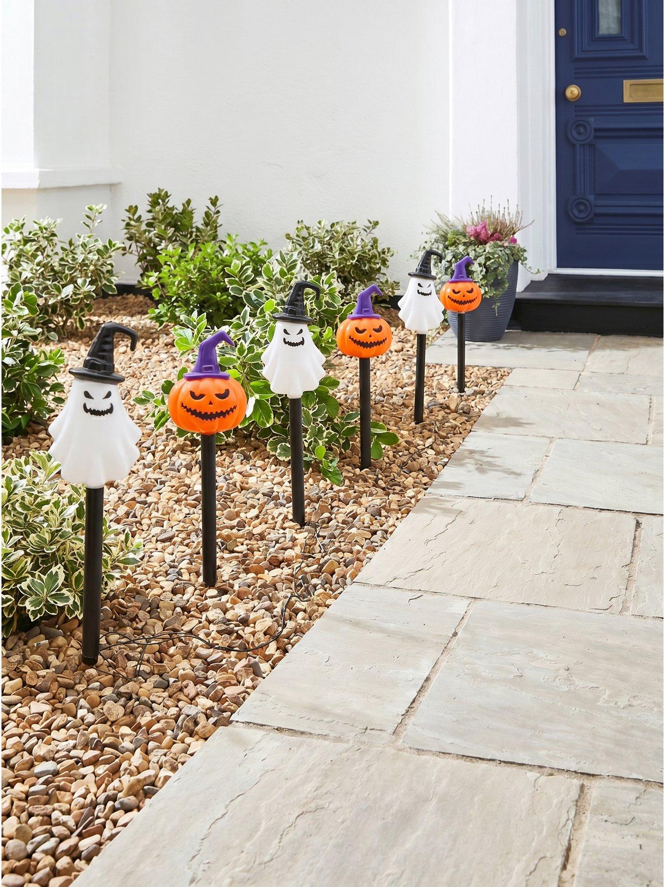 Image 2 of 7 of Smart Halloween Set of 6&nbsp;Spooky Stake Lights Outdoor Halloween Decorations