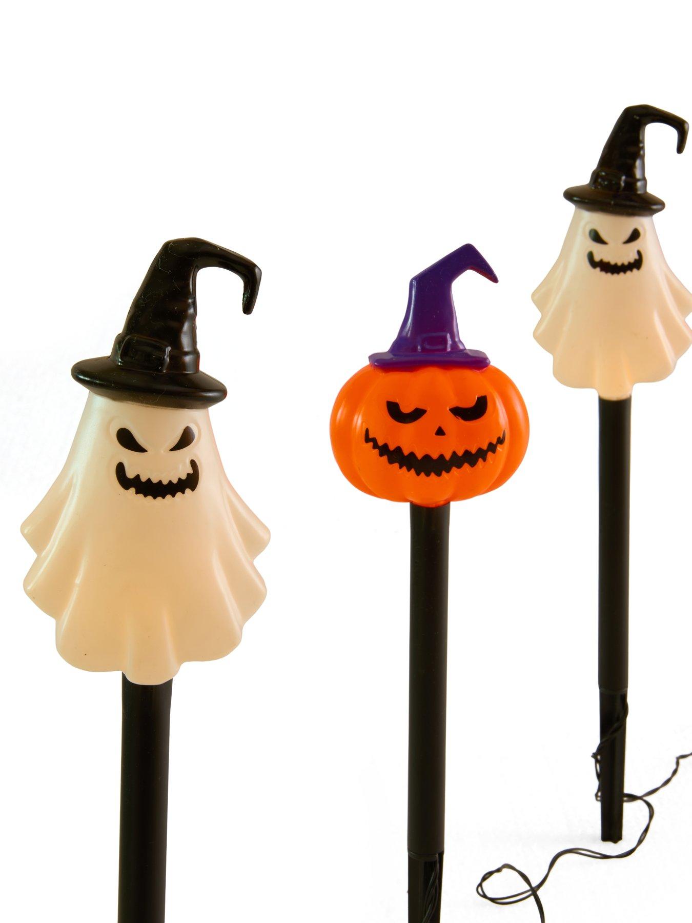 Image 5 of 7 of Smart Halloween Set of 6&nbsp;Spooky Stake Lights Outdoor Halloween Decorations