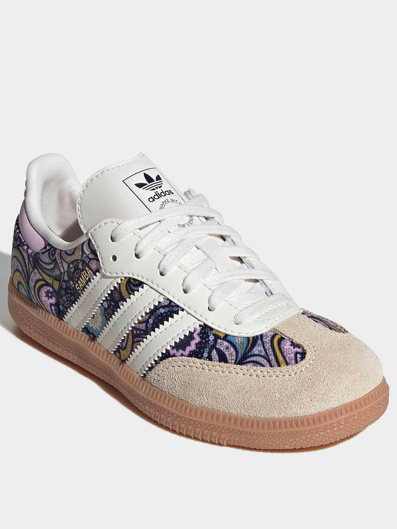 Image 2 of 7 of adidas Originals Liberty Samba OG Trainers - White